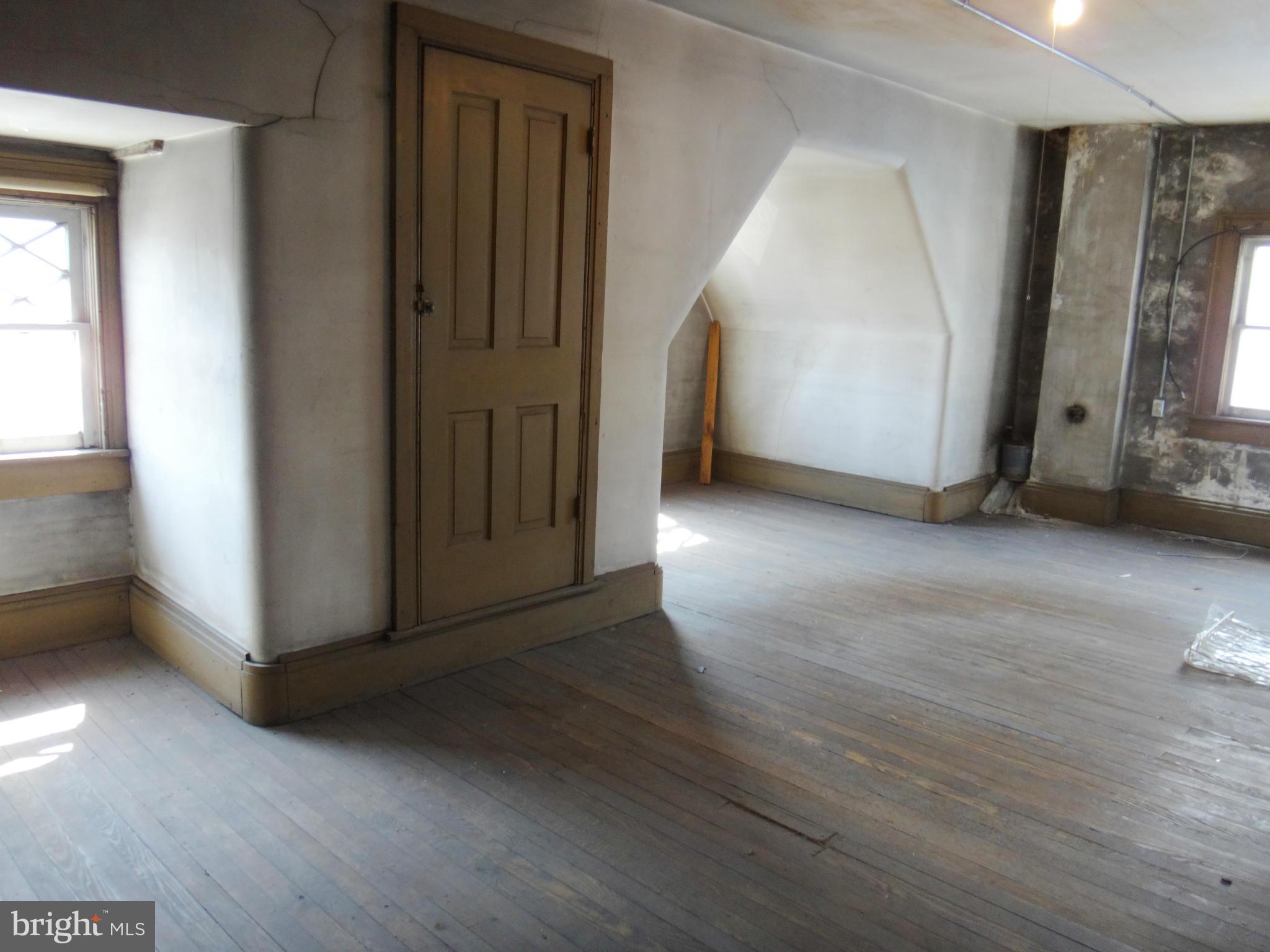 NONE AVAILABLE - Commercial Lease