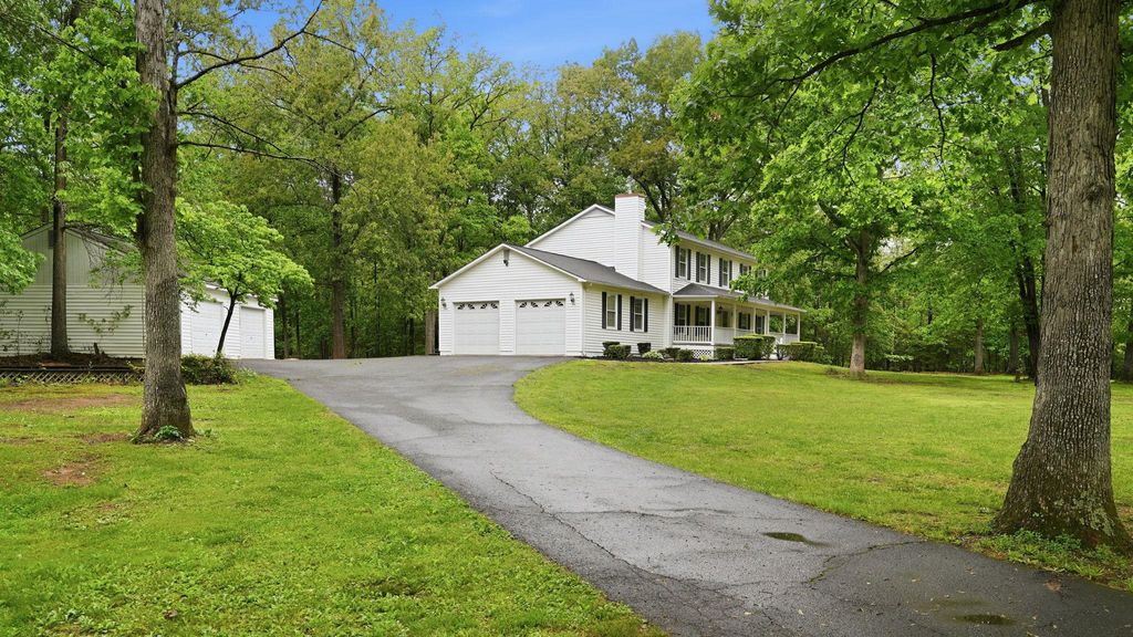 Photo of 10550 Brent Town Road, CATLETT, VA 20119 (MLS # VAFQ2021788)