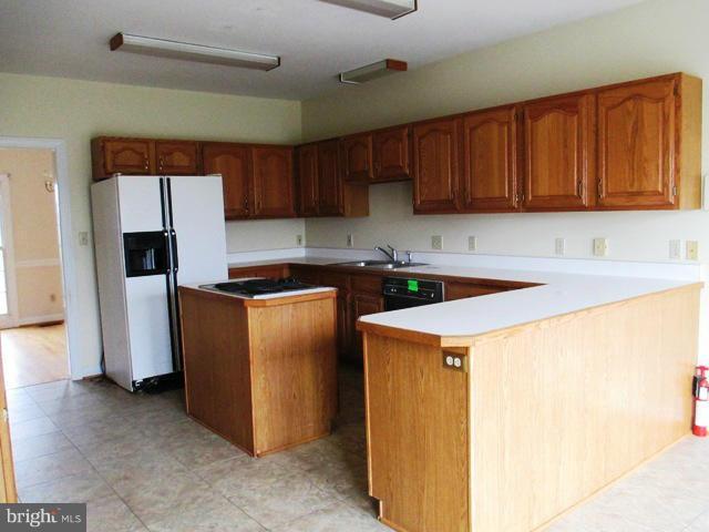 LOCUST HILL - Residential