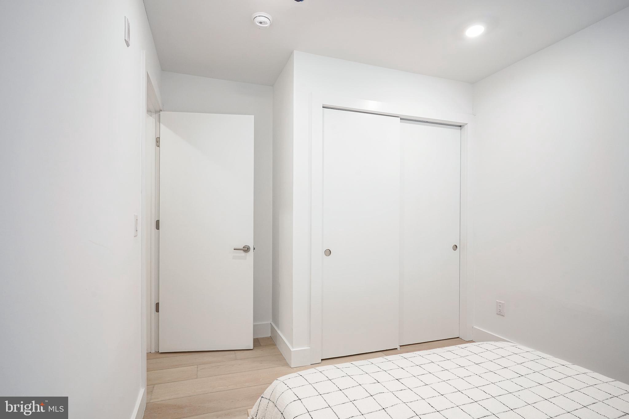 SPRING GARDEN - Residential