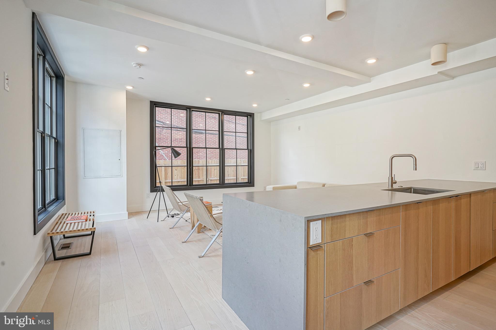 SPRING GARDEN - Residential