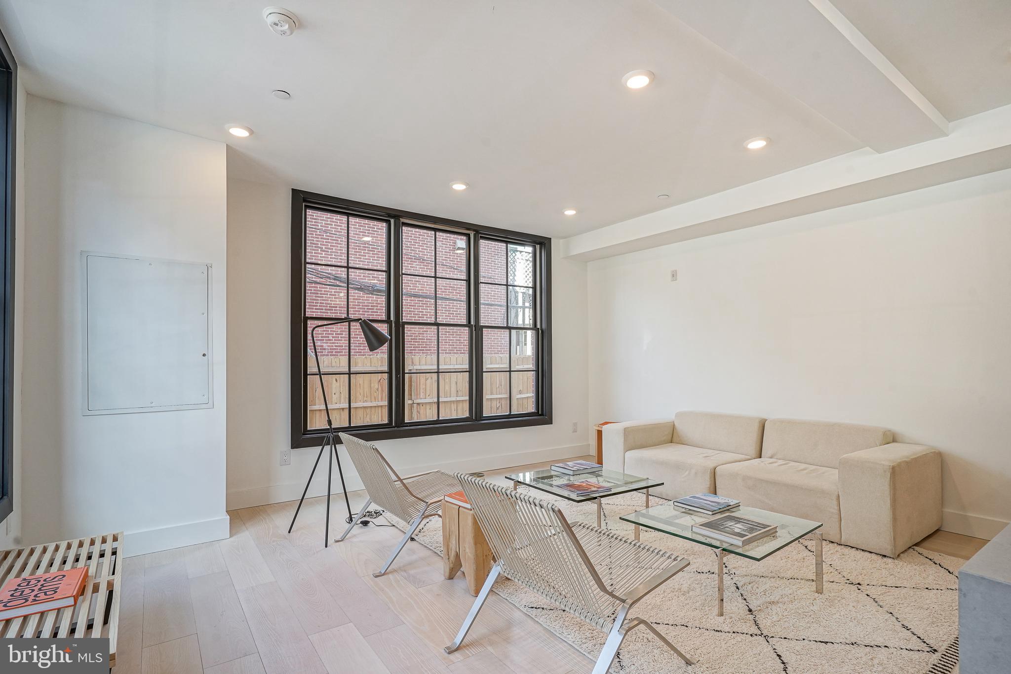 SPRING GARDEN - Residential