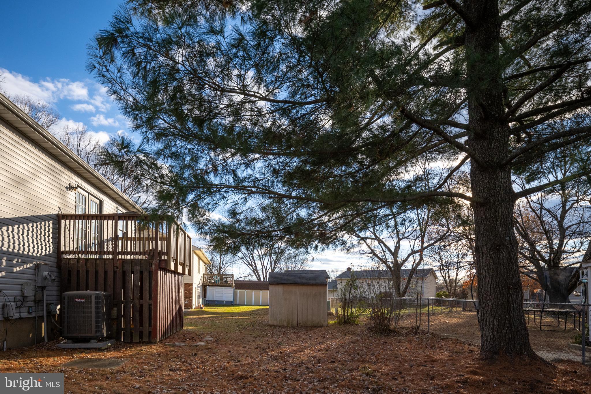 SHERATON HILLS EAST - Residential