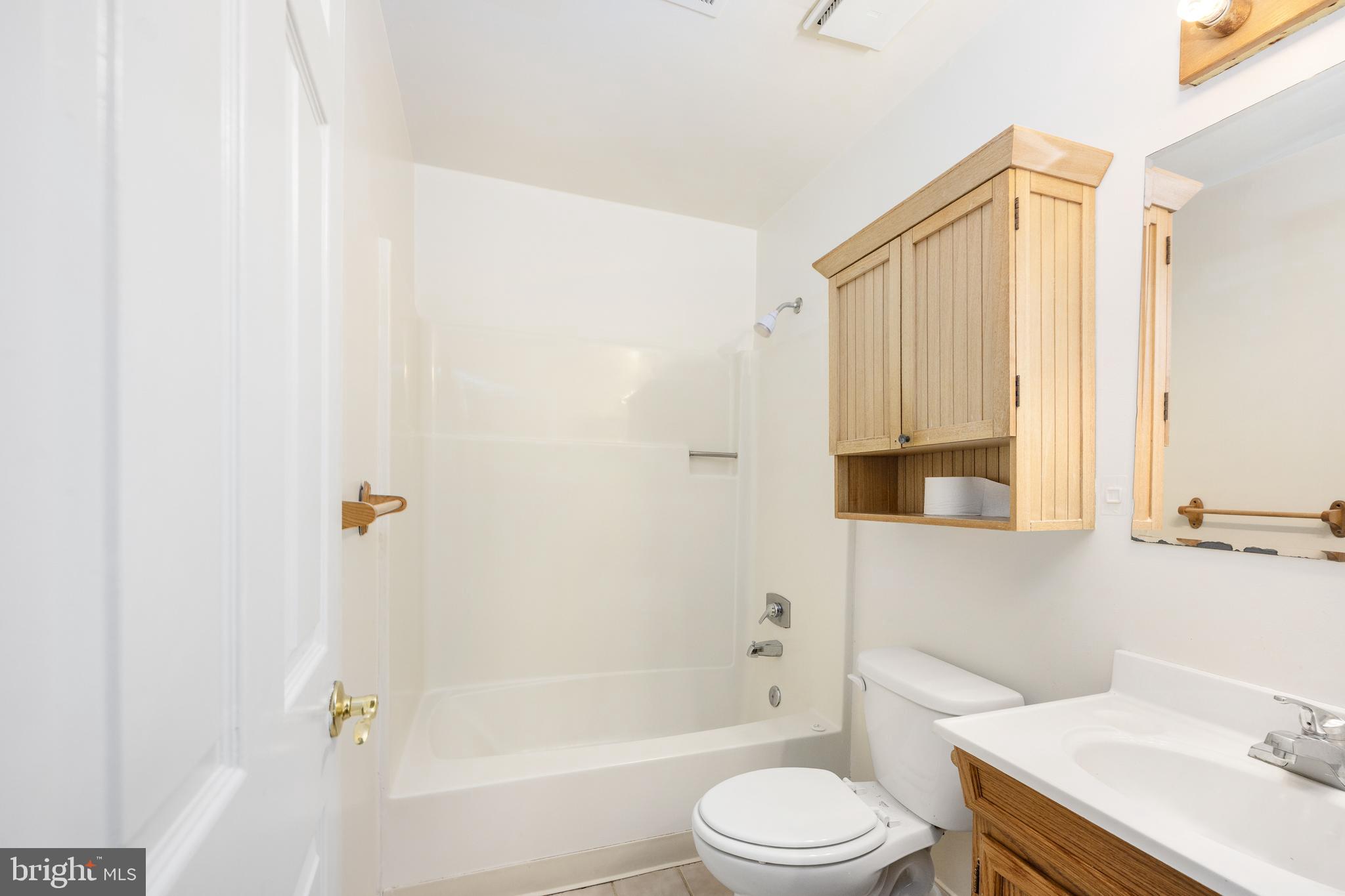 SHERATON HILLS EAST - Residential