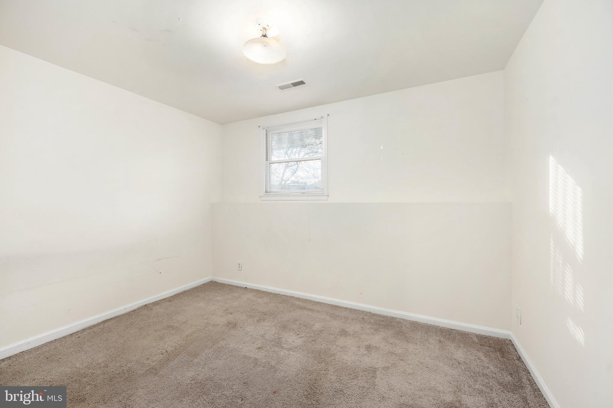 SHERATON HILLS EAST - Residential