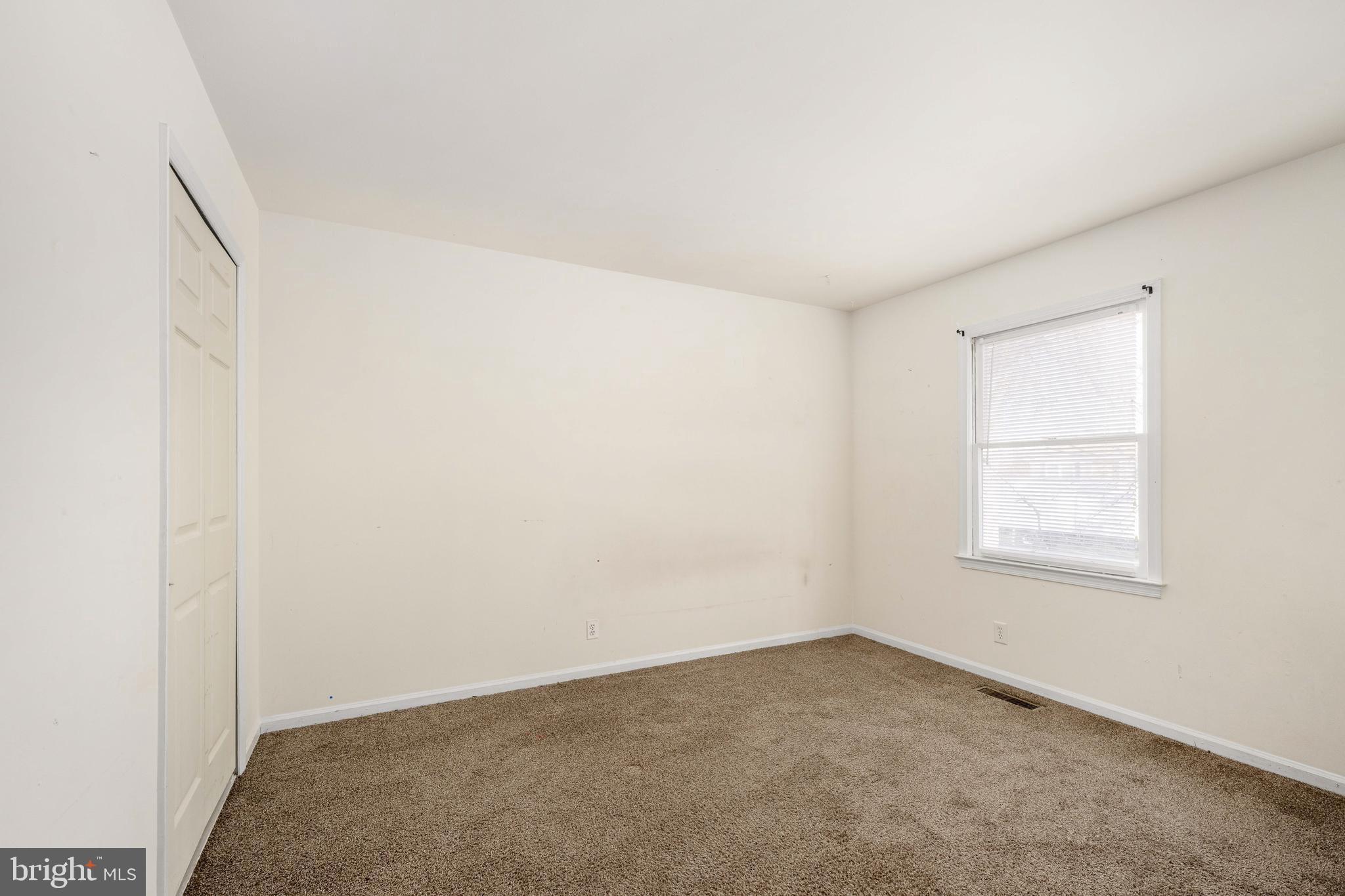 SHERATON HILLS EAST - Residential