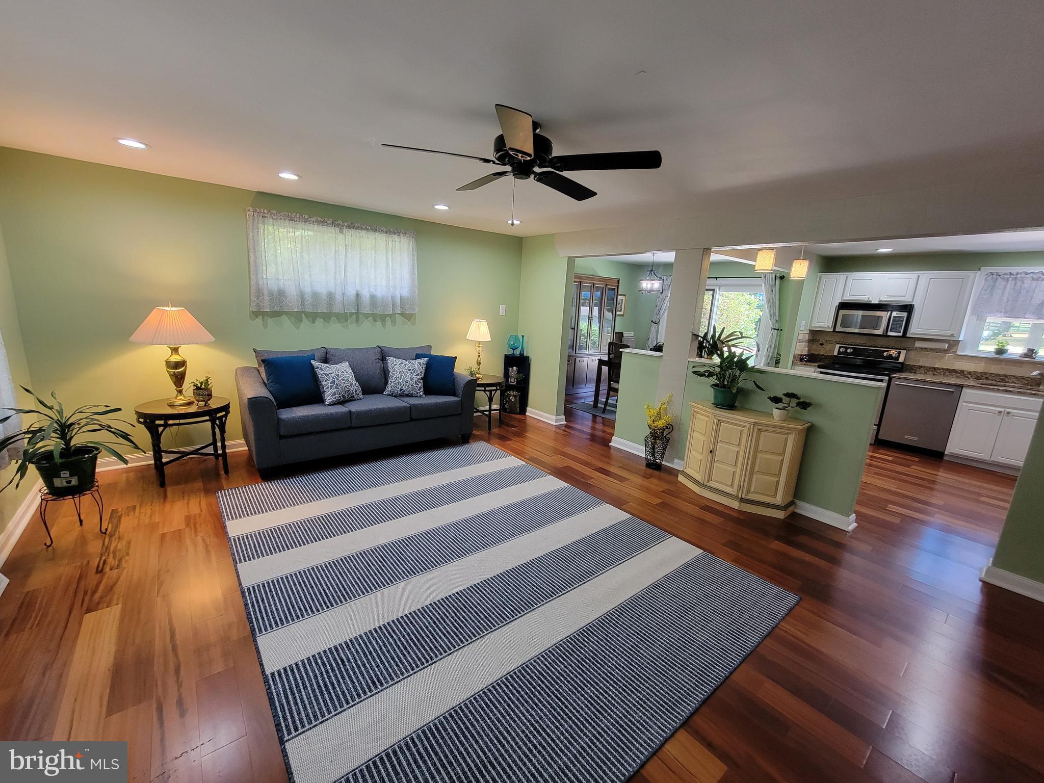 PARKCHESTER ESTS - Residential