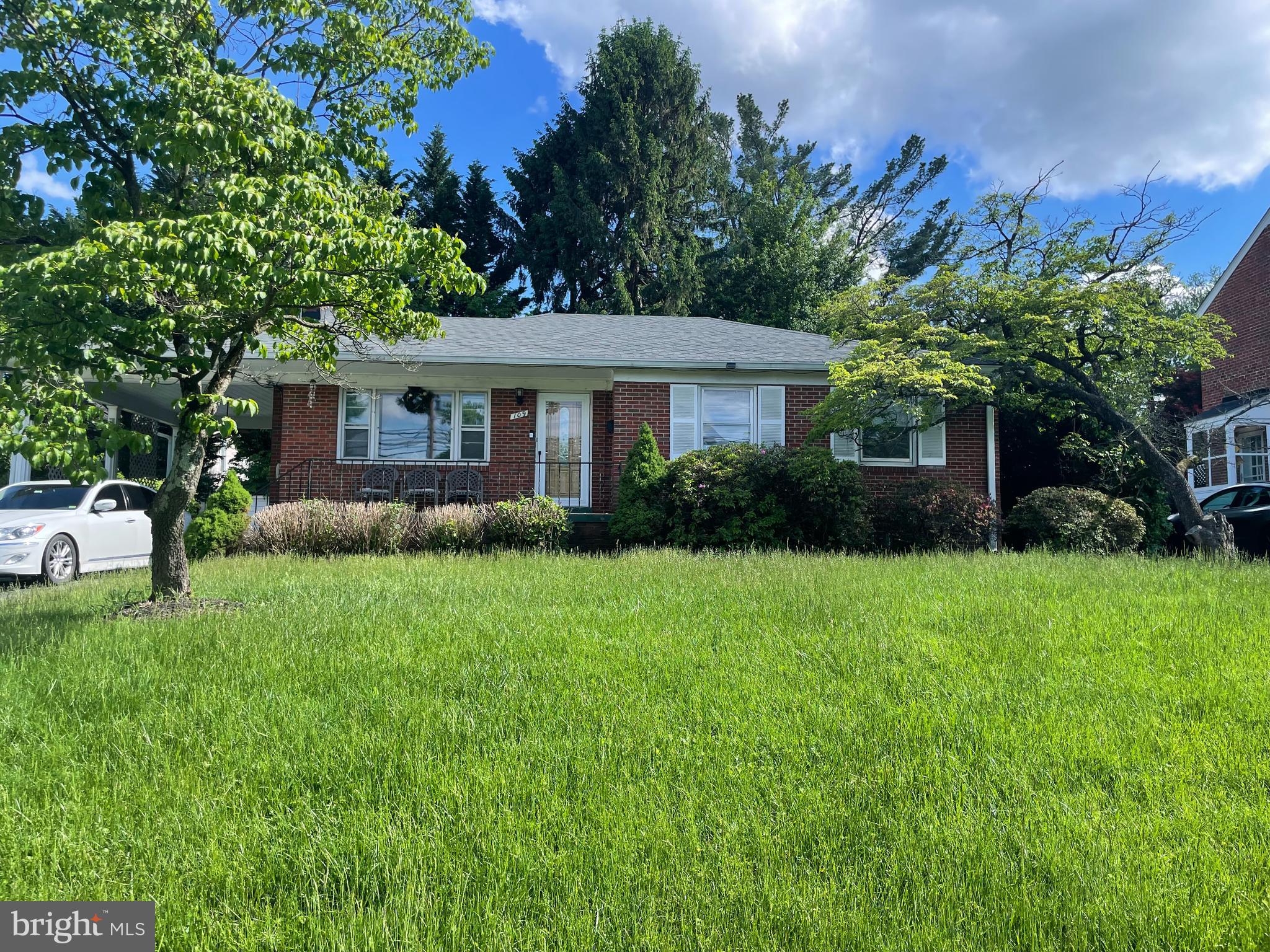 109 BROOKES AVENUE