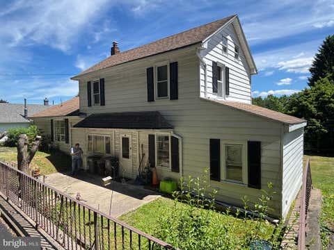 Homes For Sale - 16 E Main Street<br/> QUAKAKE, PA 18245