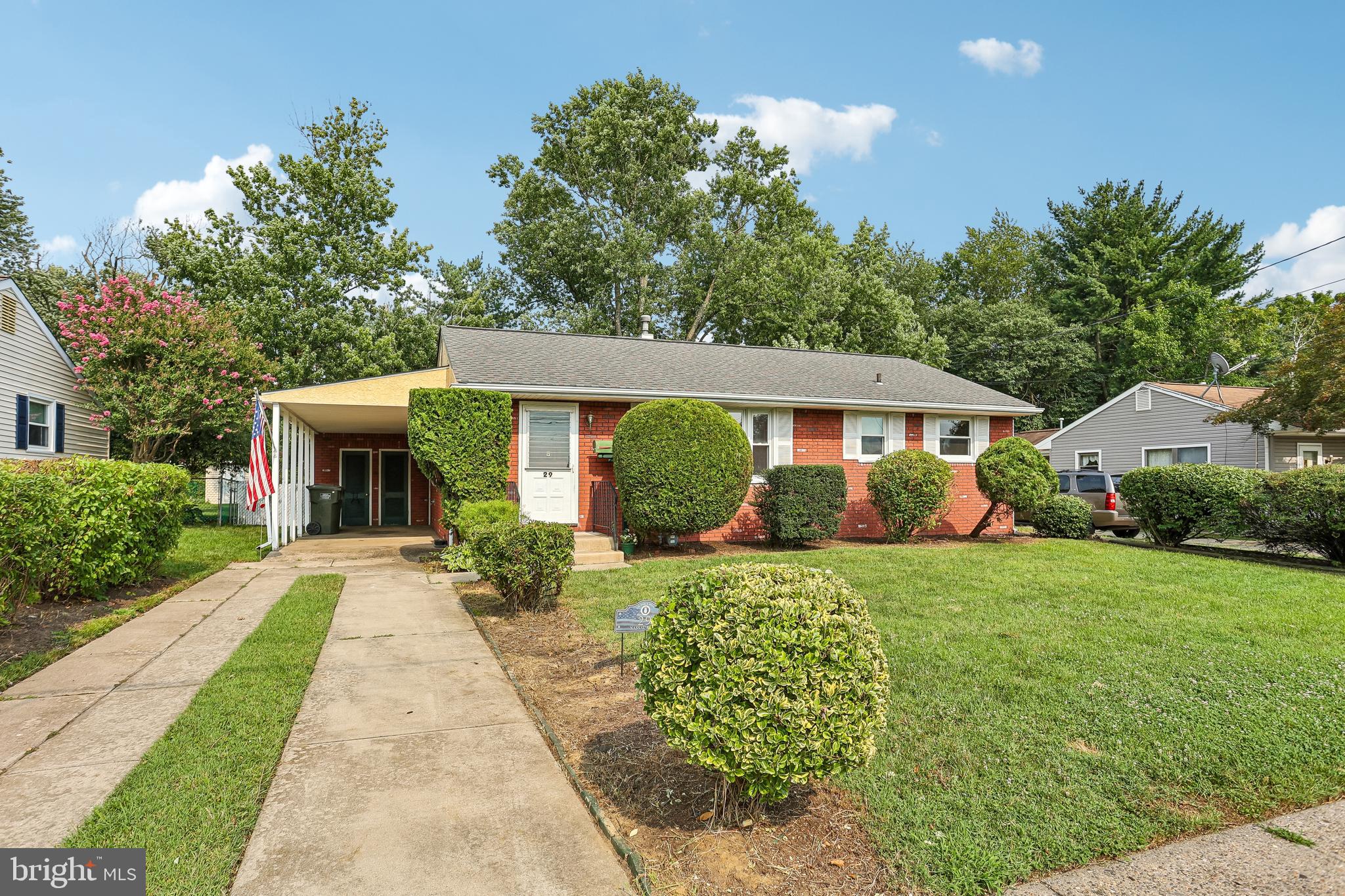 29 NASSAU ROAD