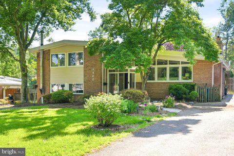 Photo of 8900 Camfield Drive, ALEXANDRIA, VA 22308 (MLS # VAFX2313082)