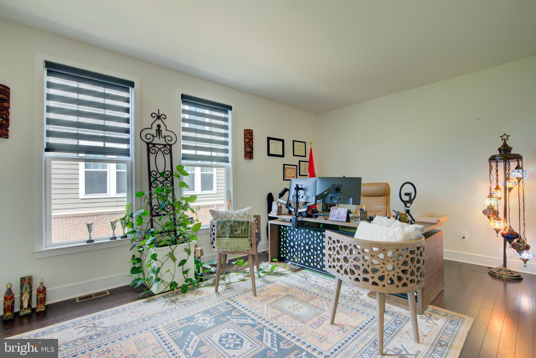 MEADOWBROOK - Residential