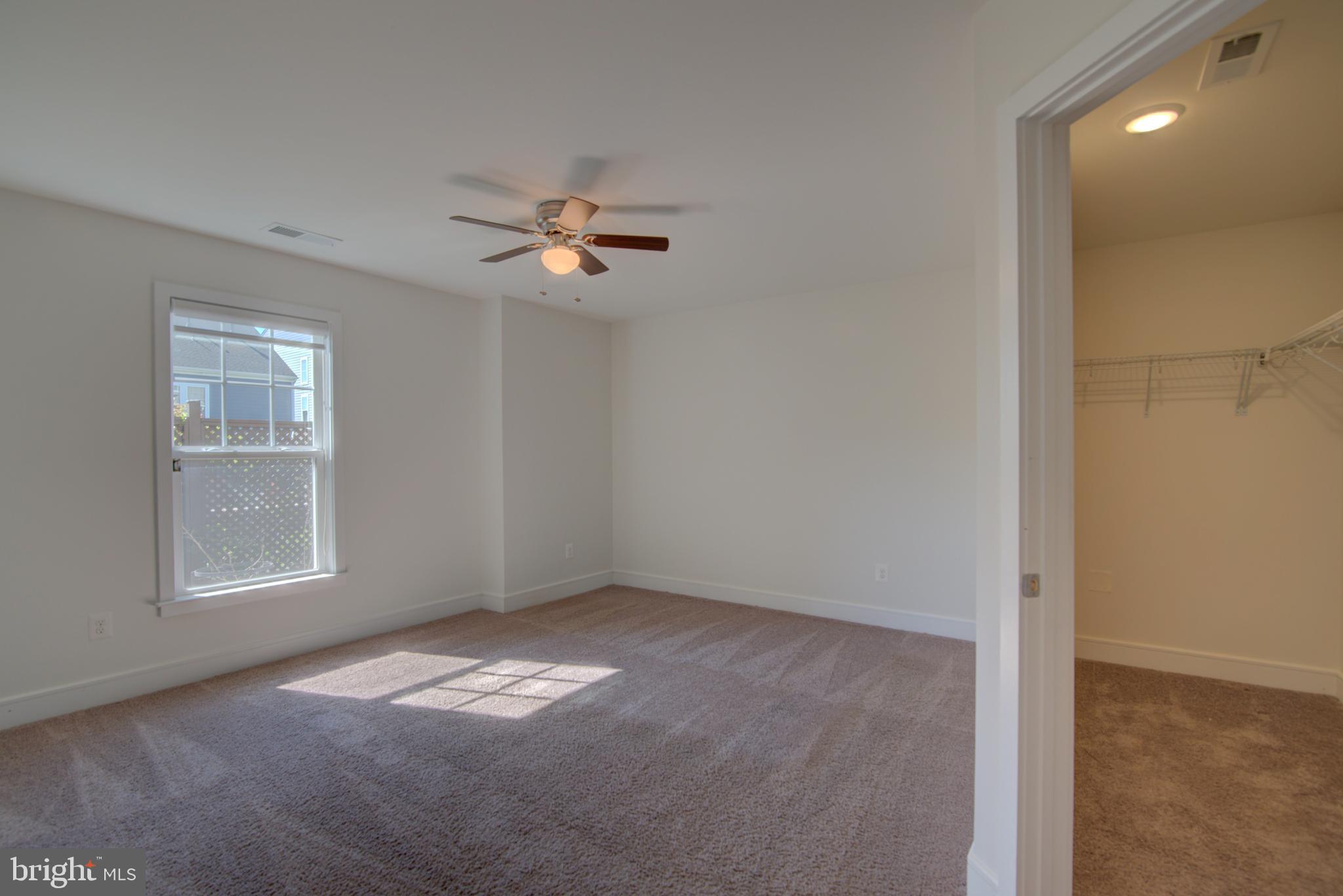 MEADOWBROOK - Residential