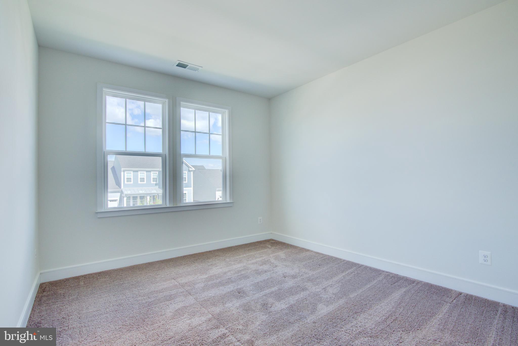 MEADOWBROOK - Residential