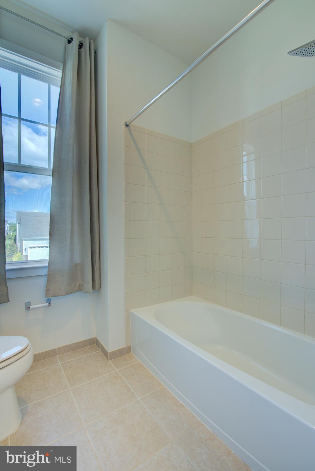 MEADOWBROOK - Residential