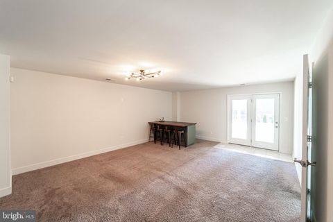 listing image 82