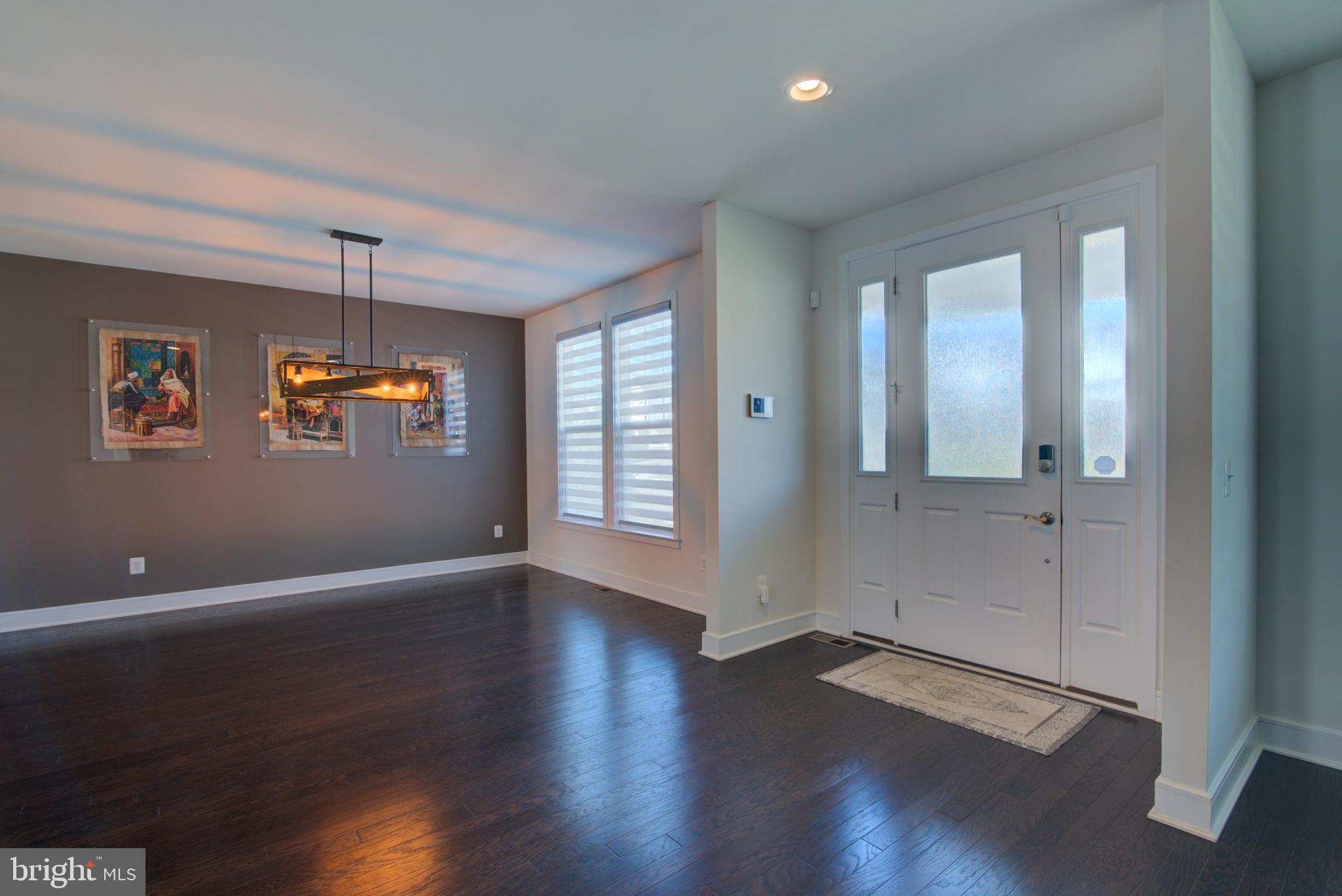 MEADOWBROOK - Residential