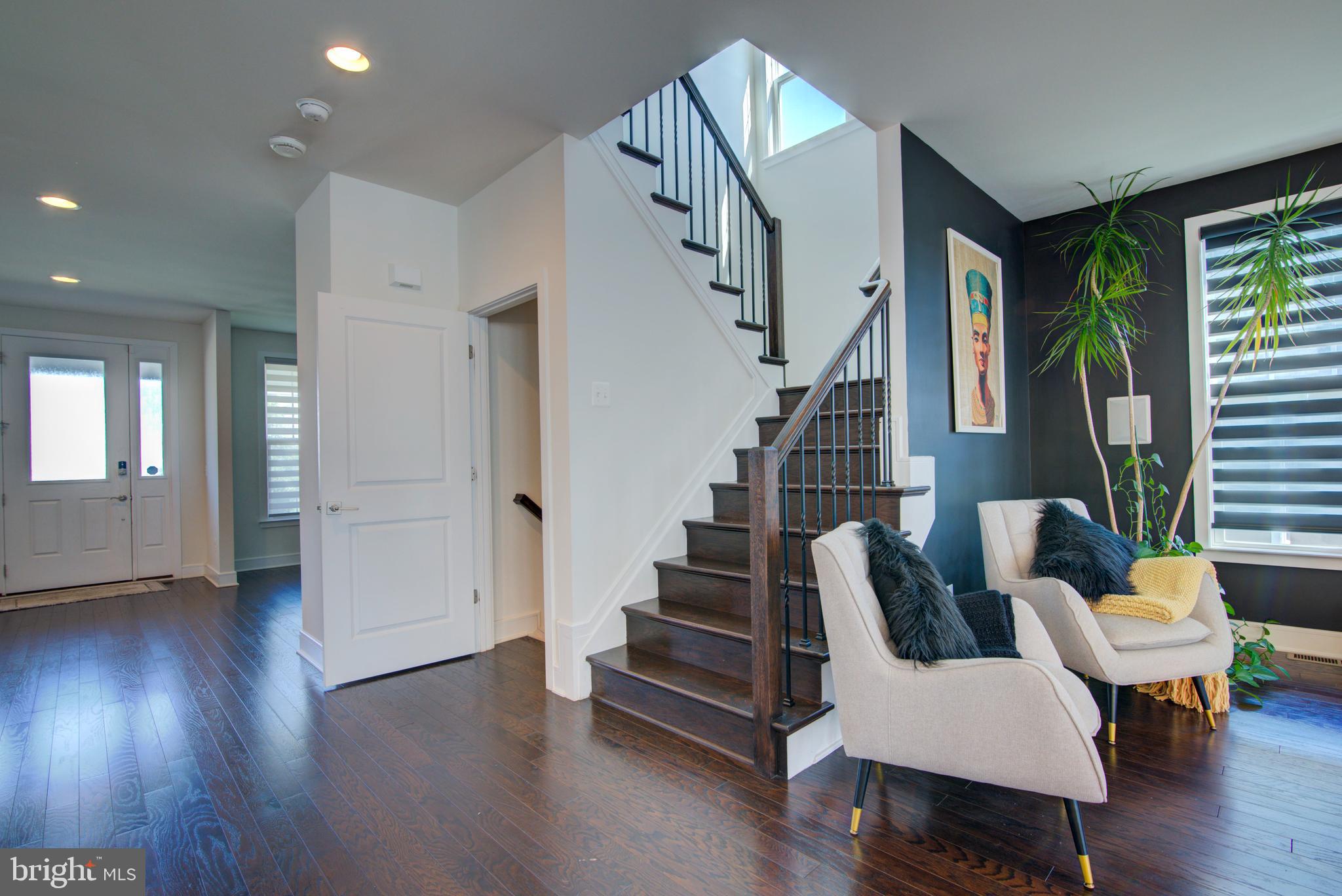 MEADOWBROOK - Residential