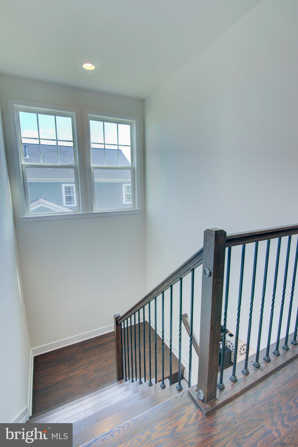 MEADOWBROOK - Residential