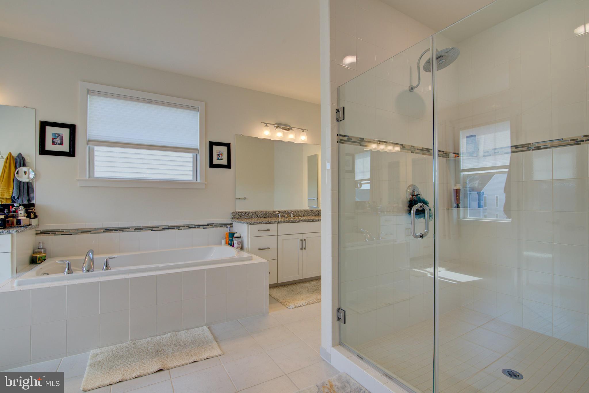 MEADOWBROOK - Residential