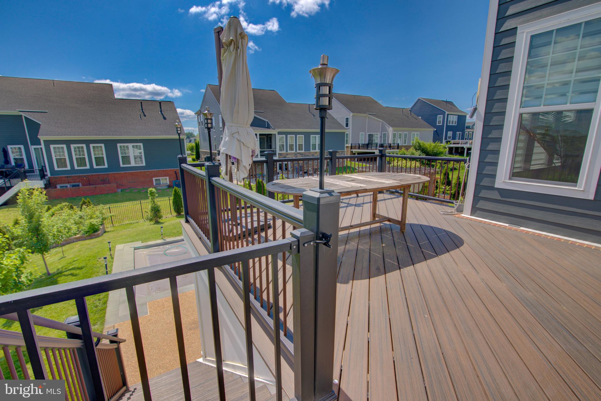 MEADOWBROOK - Residential