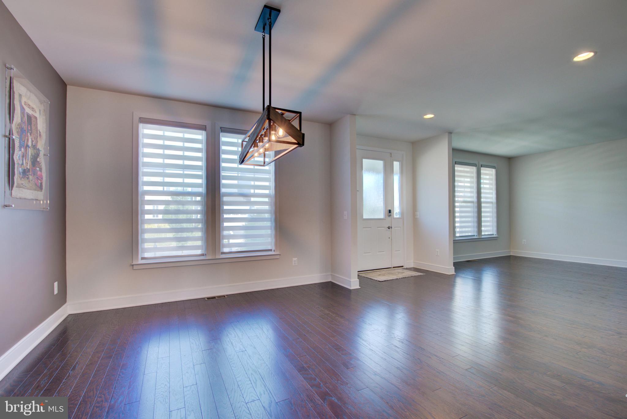 MEADOWBROOK - Residential