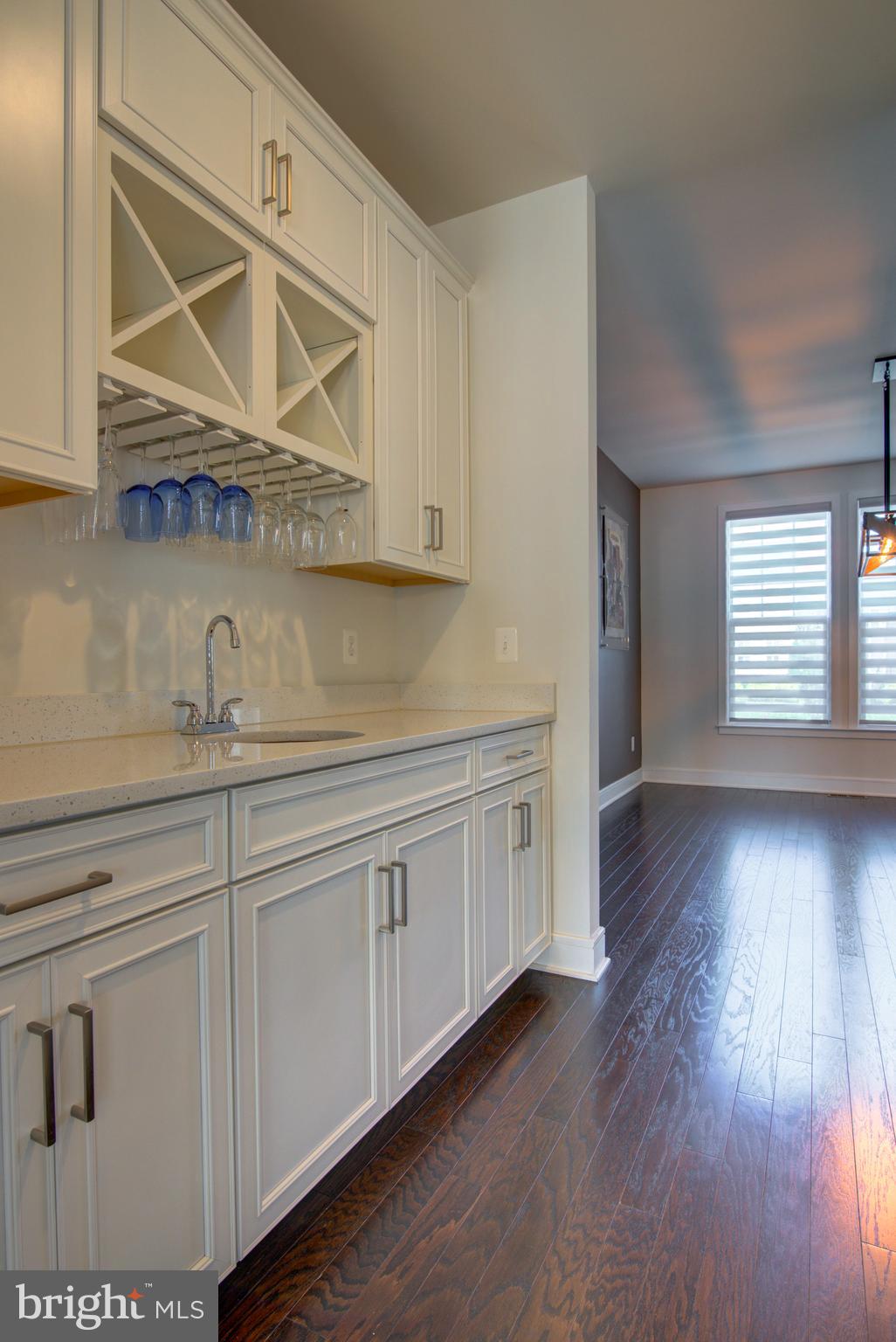 MEADOWBROOK - Residential