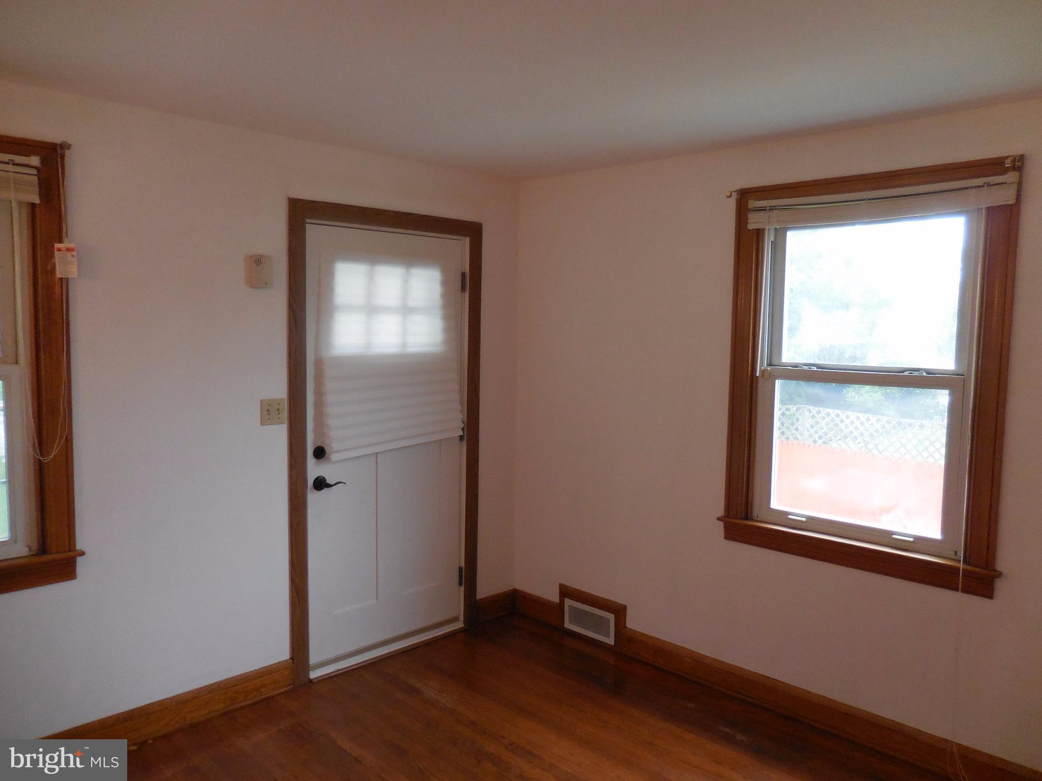 HAMILTON MEADOWS - Residential Lease