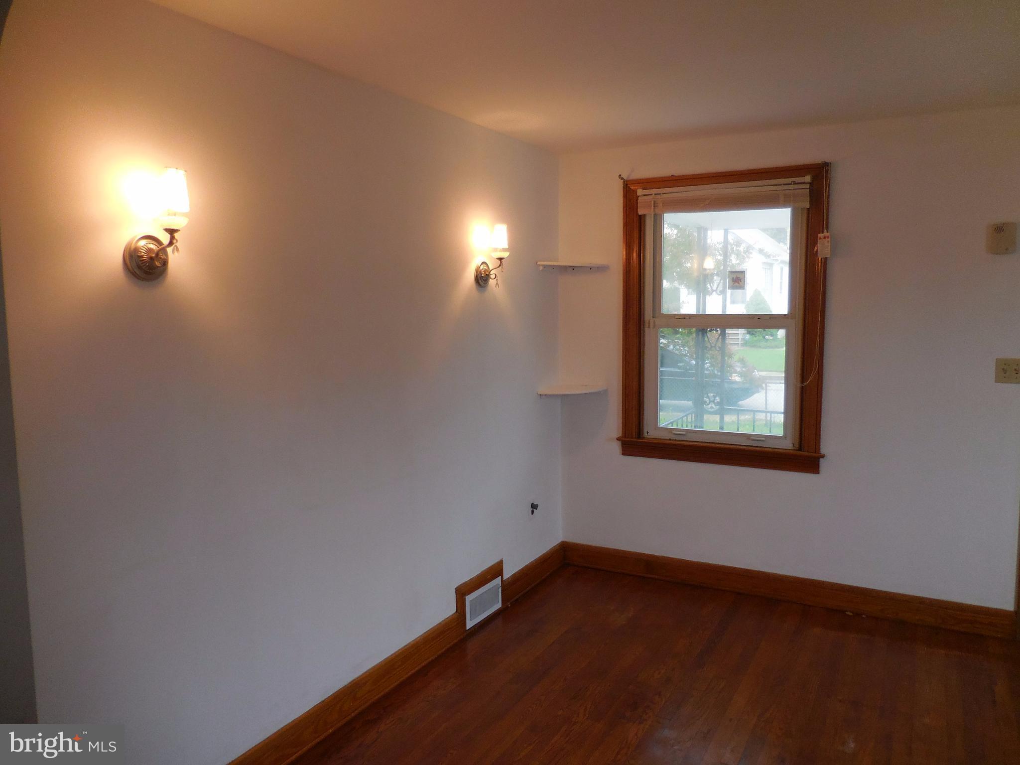 HAMILTON MEADOWS - Residential Lease