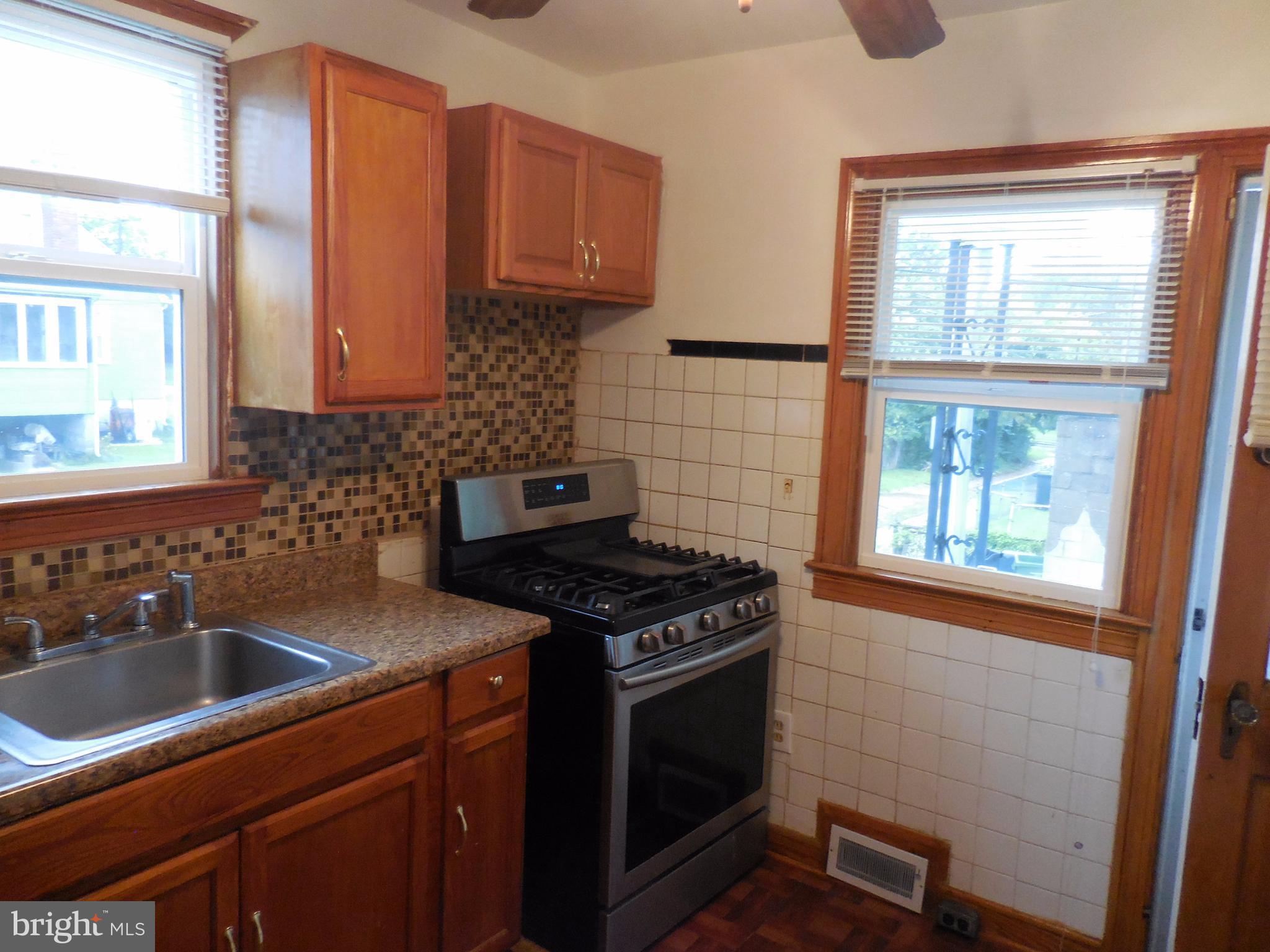 HAMILTON MEADOWS - Residential Lease