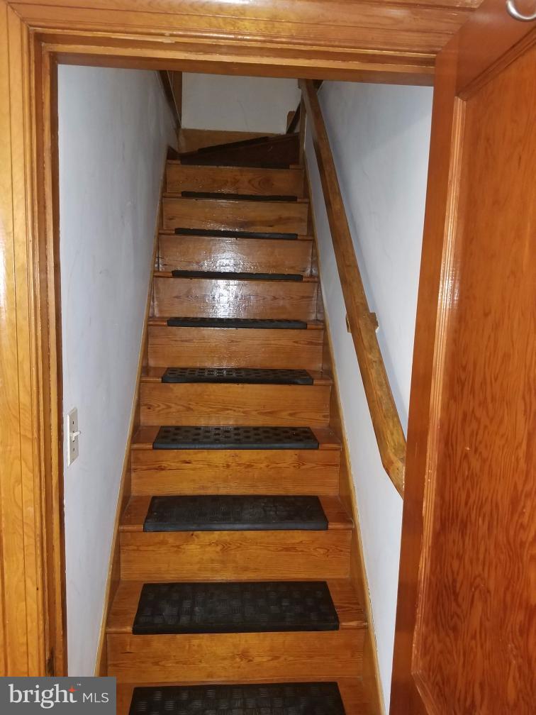 HAMILTON MEADOWS - Residential Lease