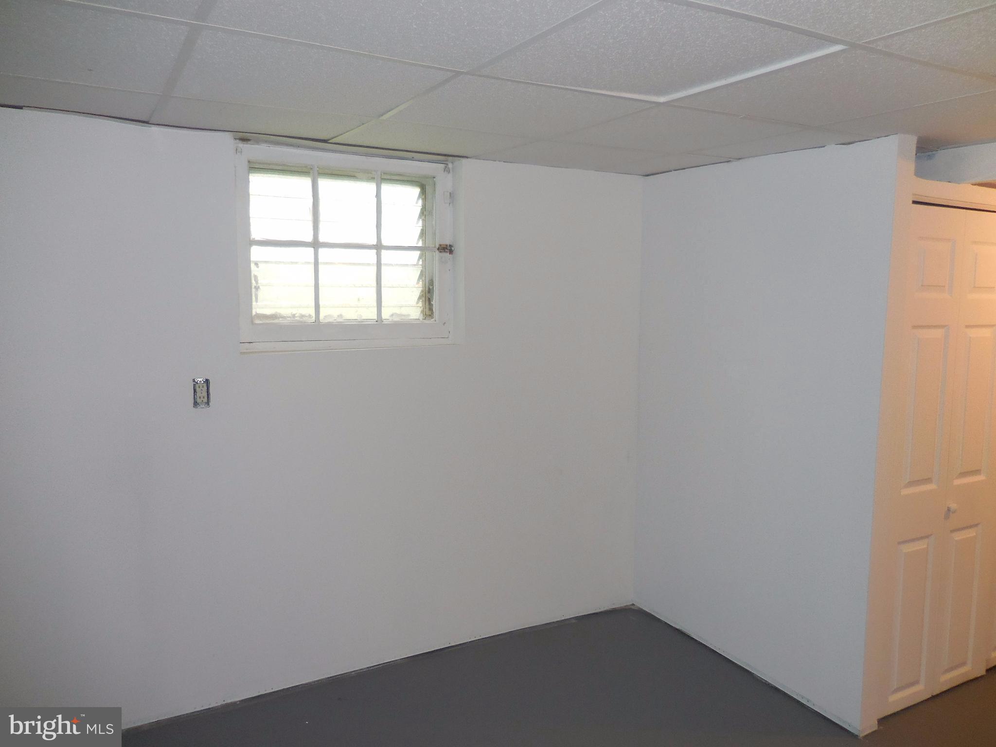 HAMILTON MEADOWS - Residential Lease