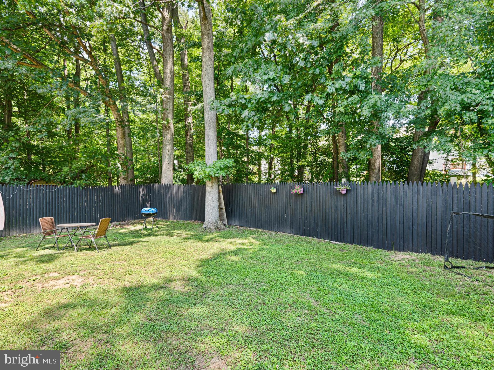 7 FOREST GLEN COURT