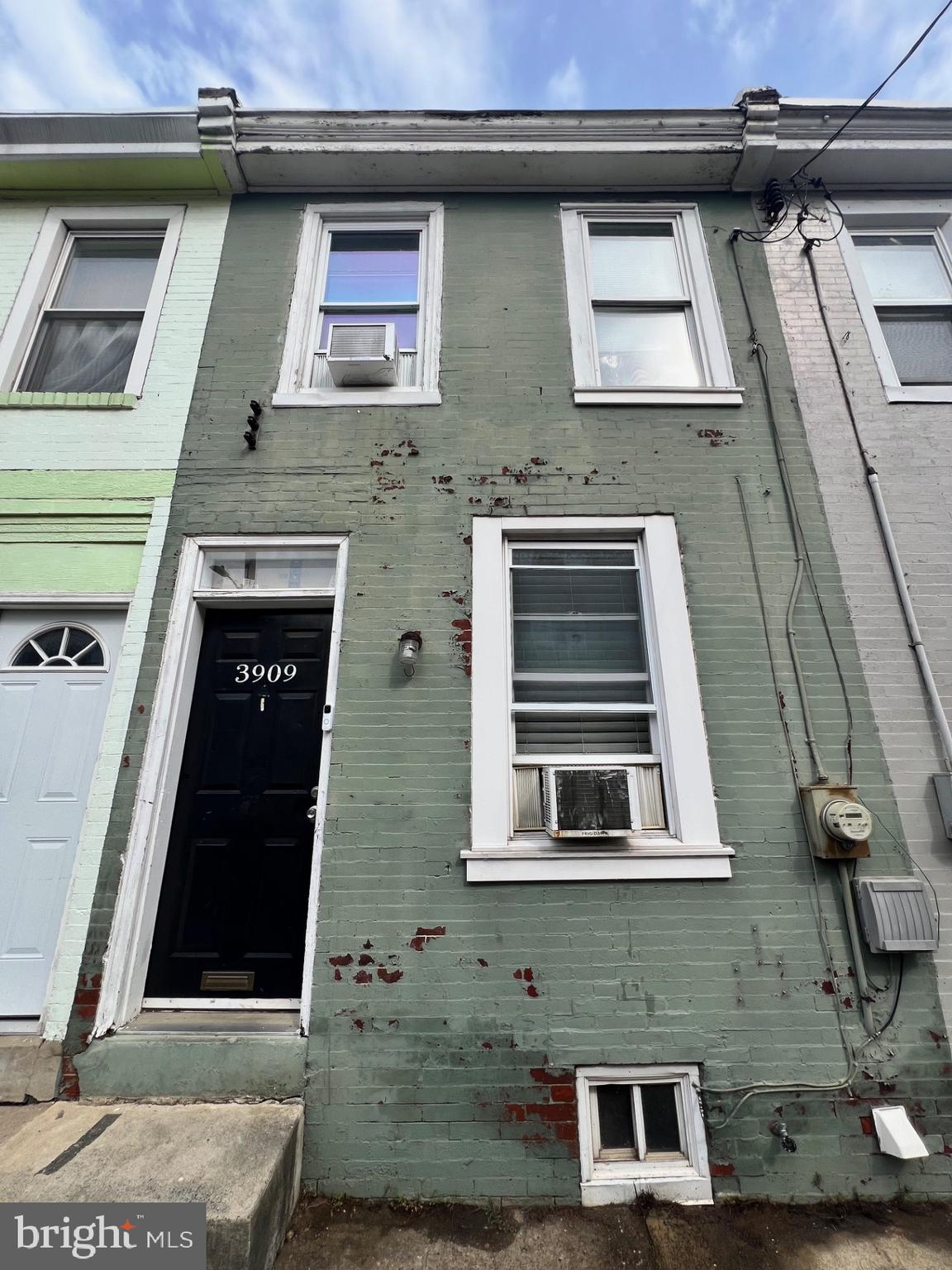 PHILADELPHIA (WEST) - Residential