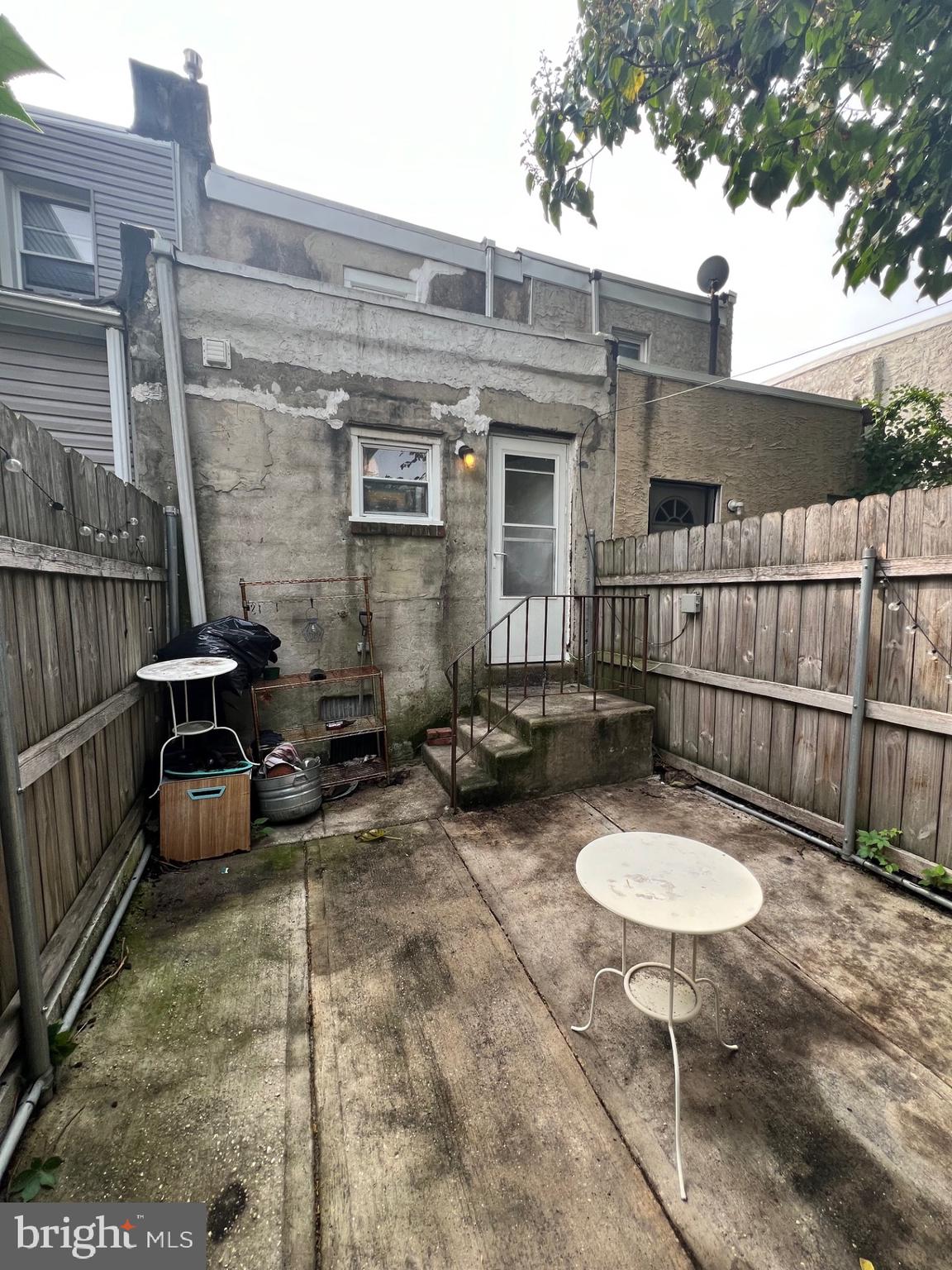 PHILADELPHIA (WEST) - Residential