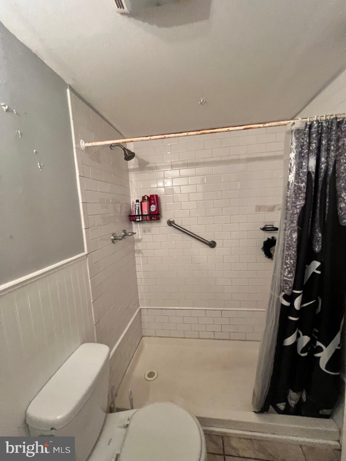 PHILADELPHIA (WEST) - Residential