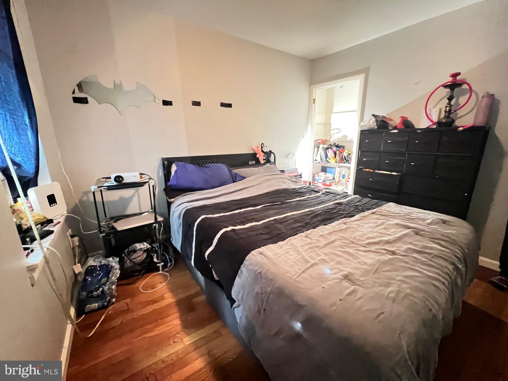 PHILADELPHIA (WEST) - Residential