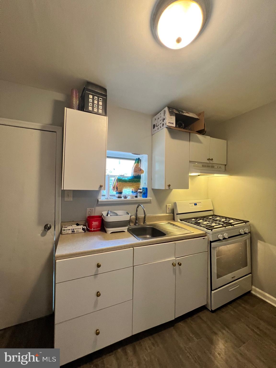 PHILADELPHIA (WEST) - Residential