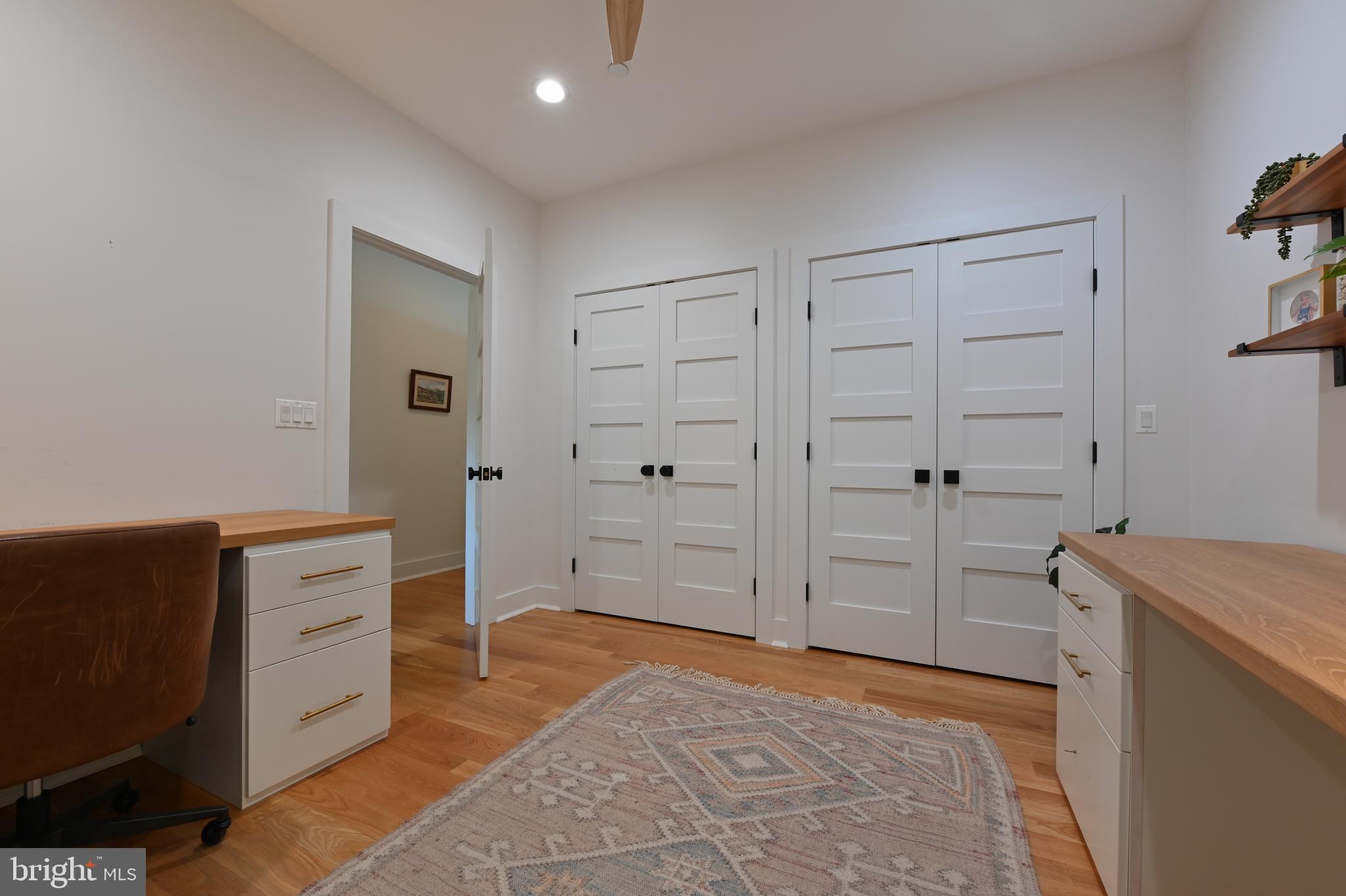 SOUTHDOWN SHORES - Residential