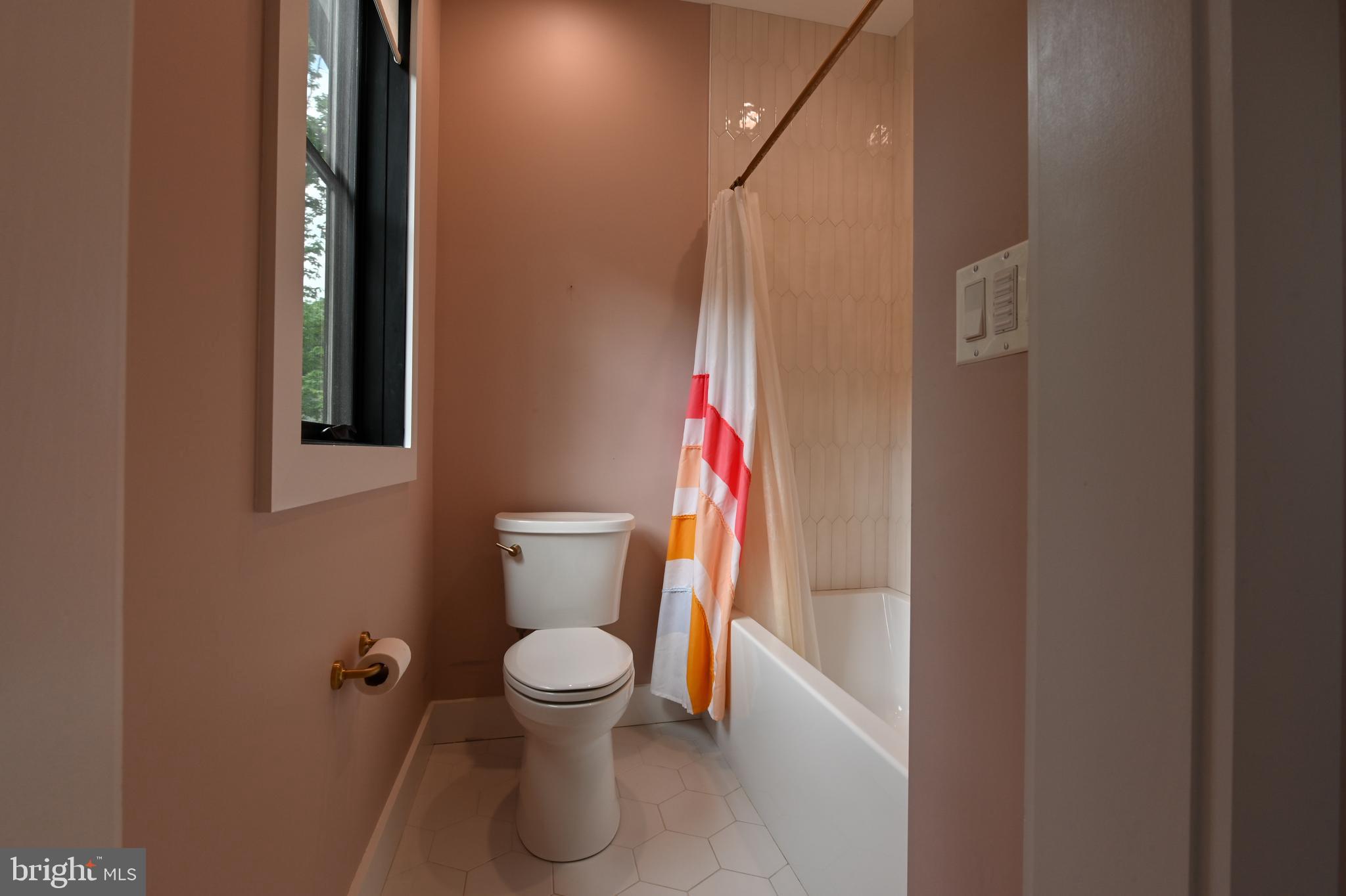 SOUTHDOWN SHORES - Residential