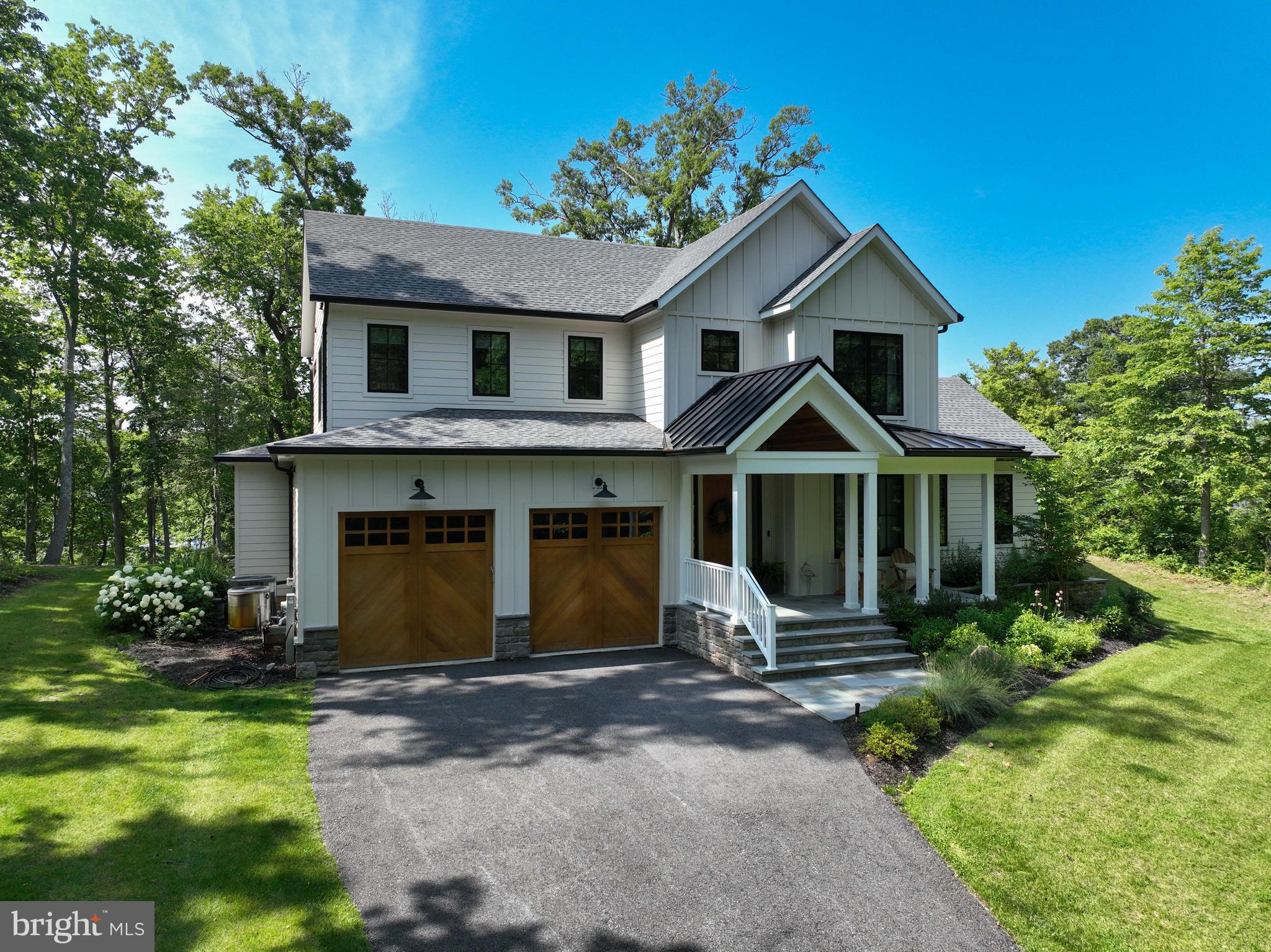 SOUTHDOWN SHORES - Residential