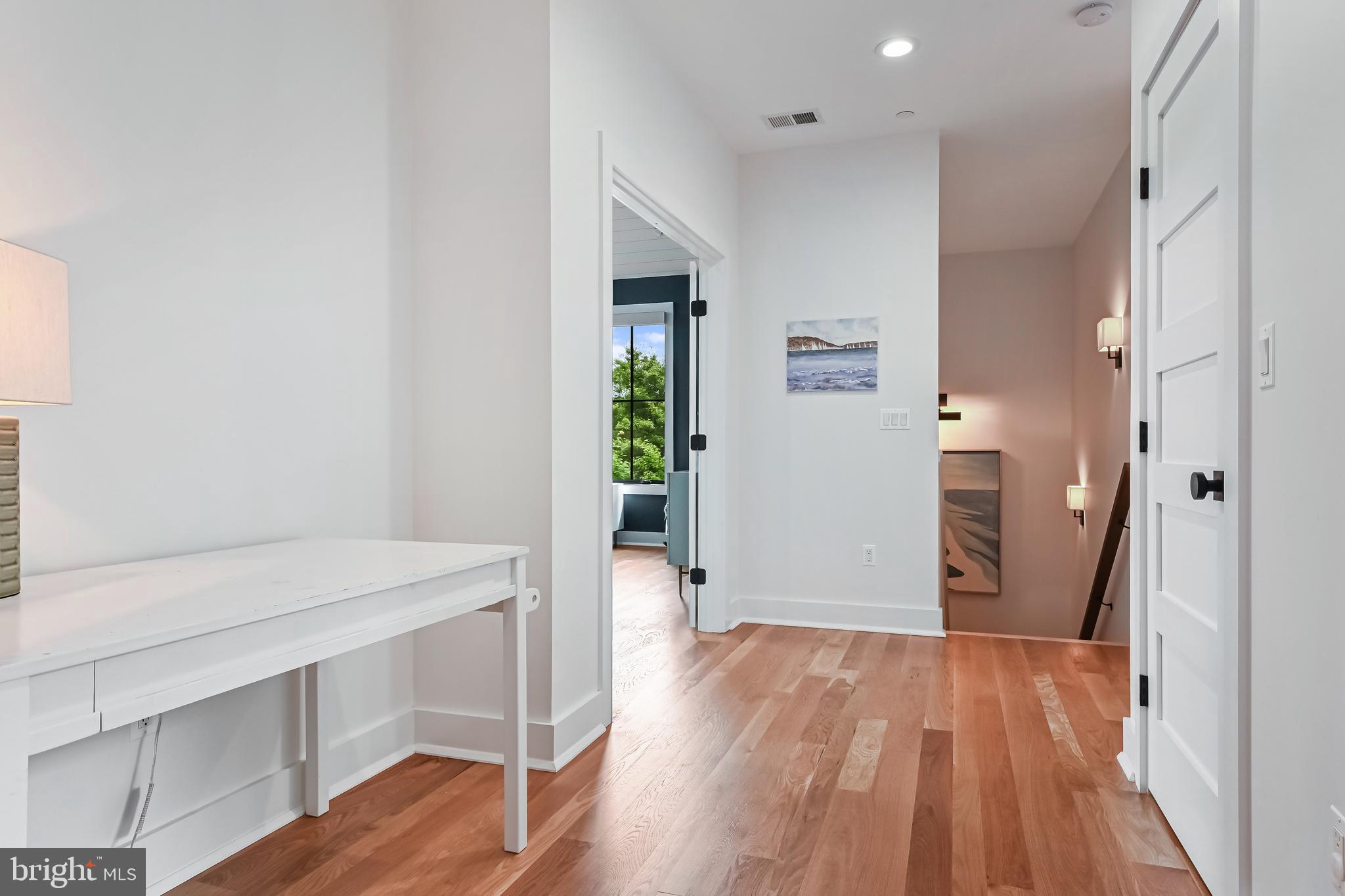 SOUTHDOWN SHORES - Residential