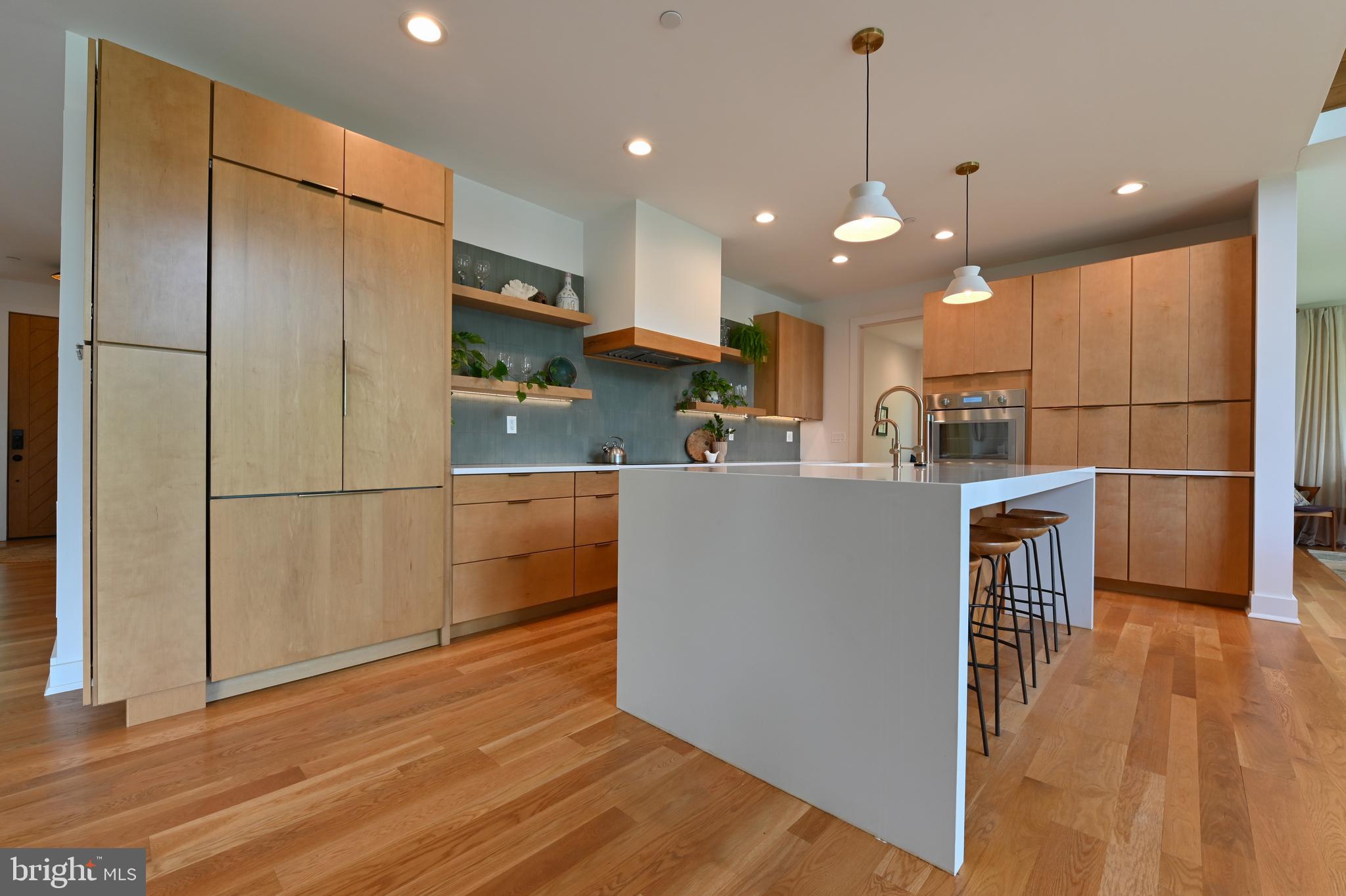 SOUTHDOWN SHORES - Residential