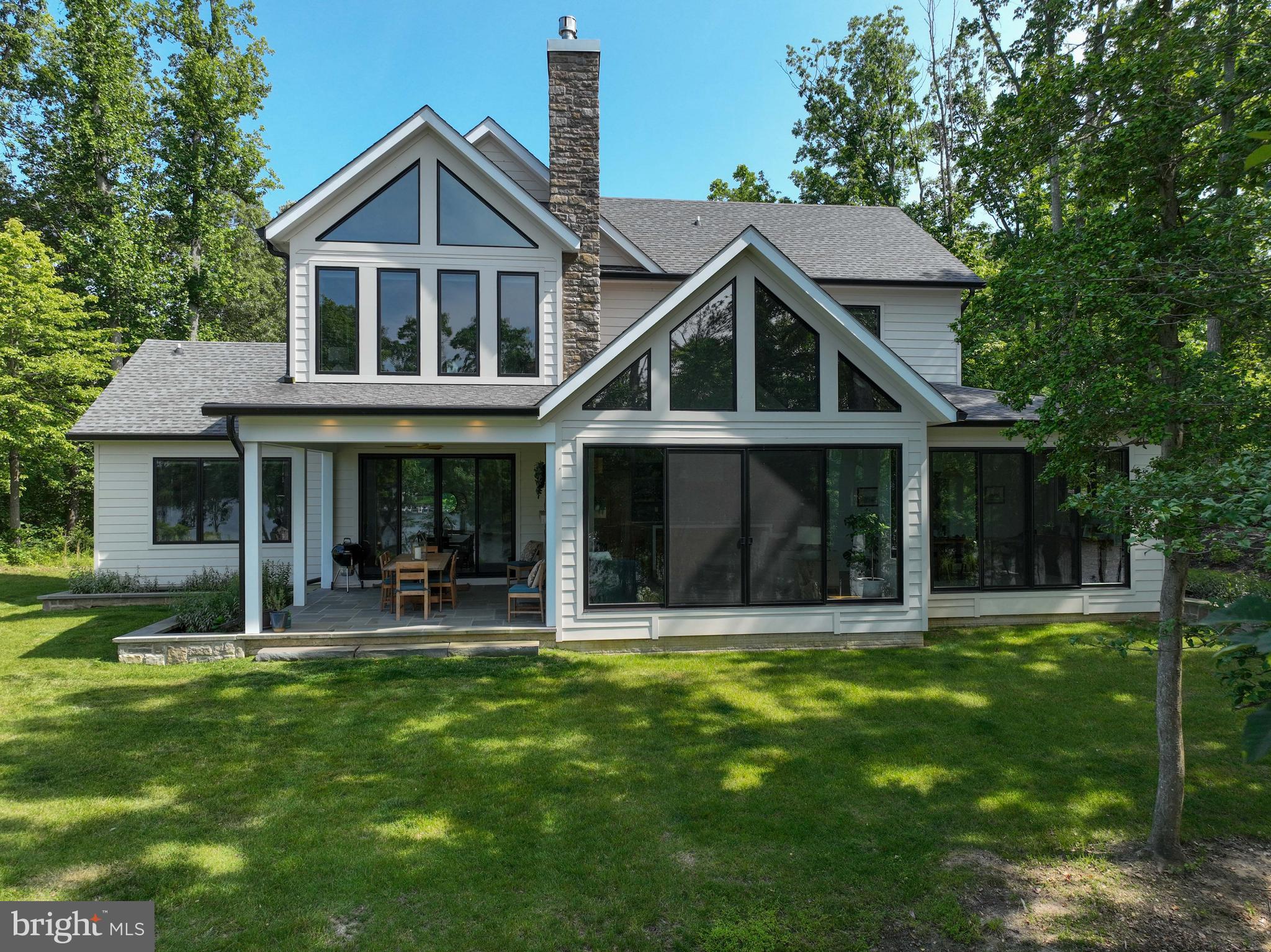 SOUTHDOWN SHORES - Residential