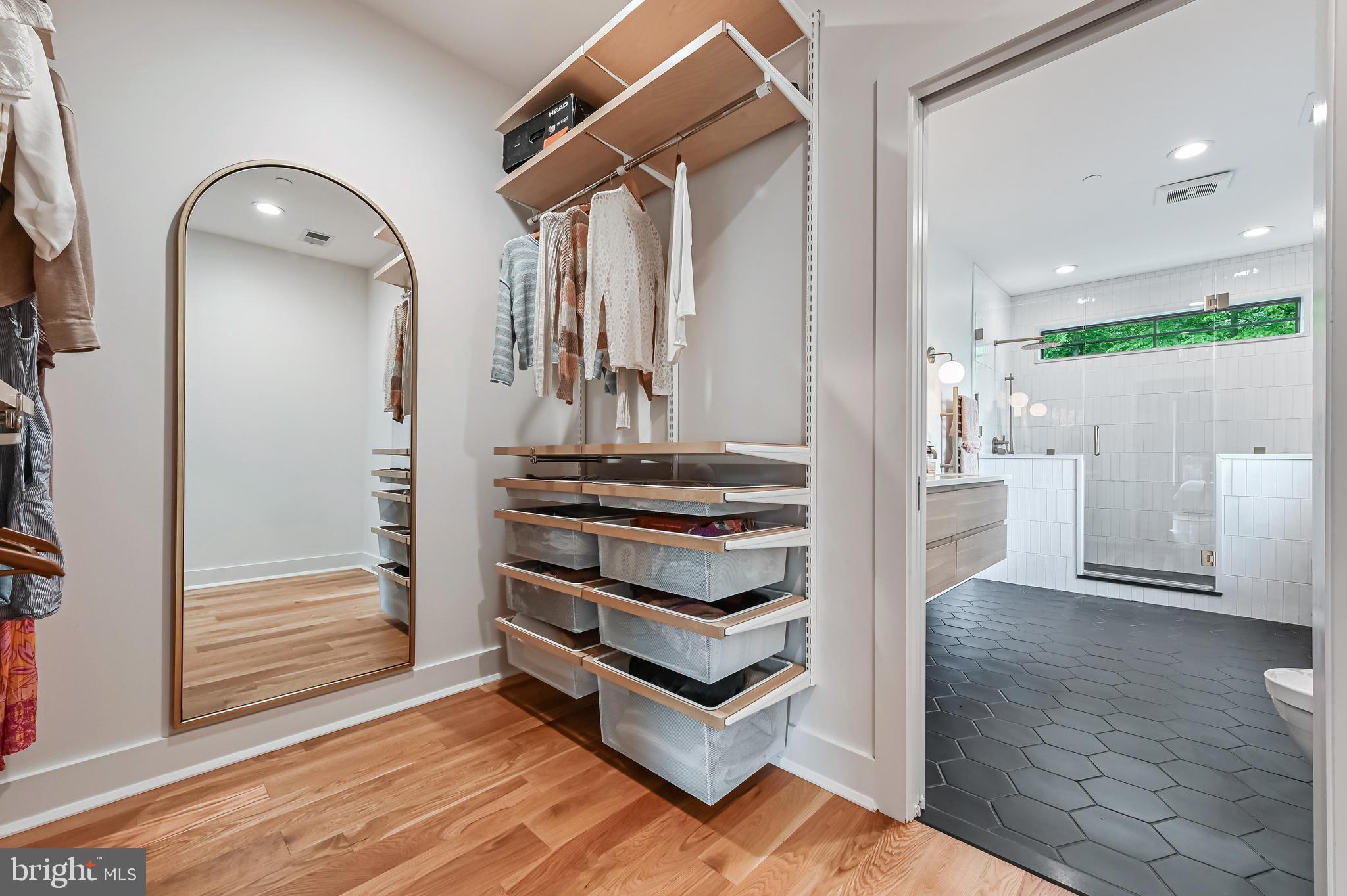 SOUTHDOWN SHORES - Residential