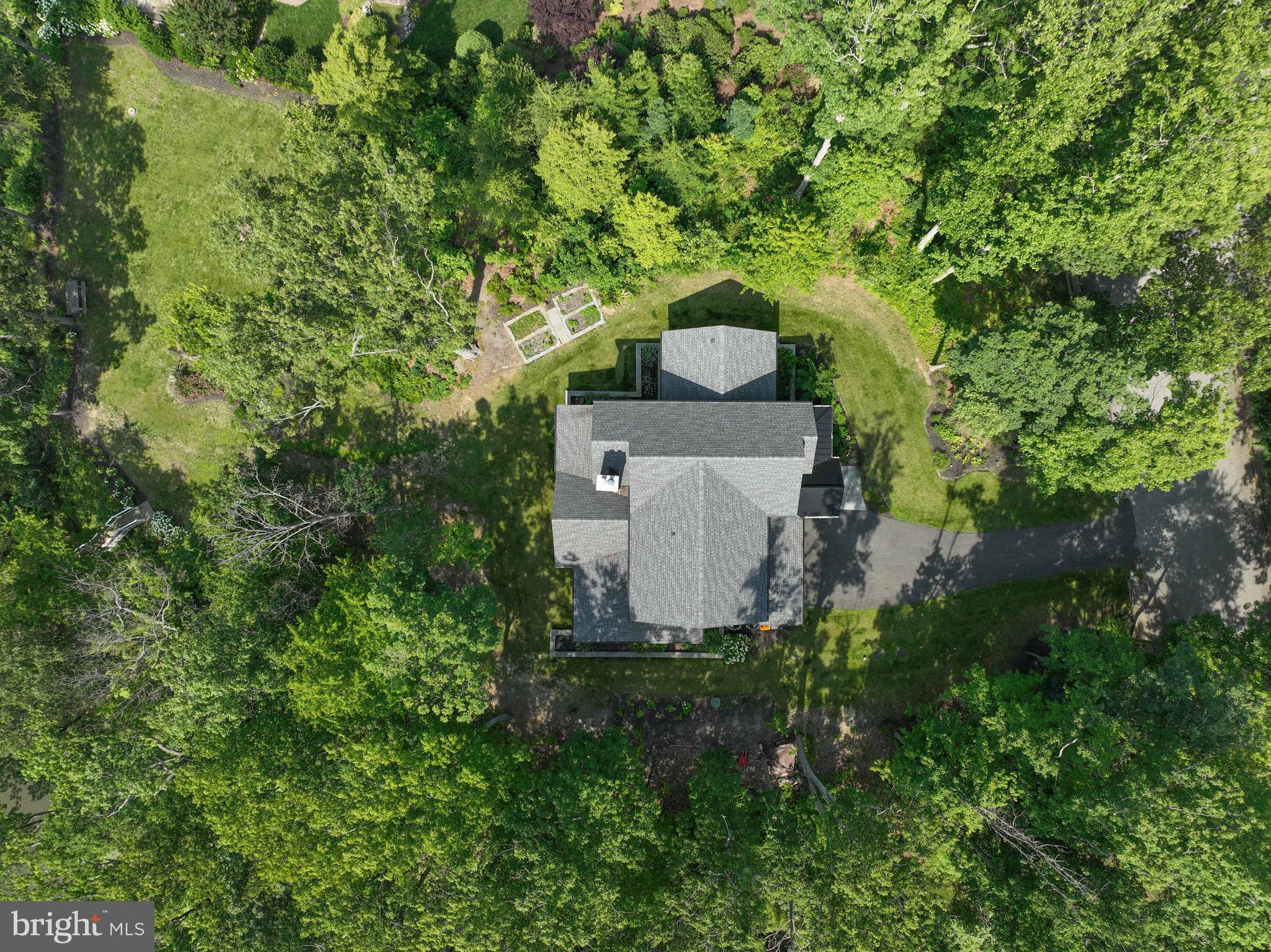 SOUTHDOWN SHORES - Residential