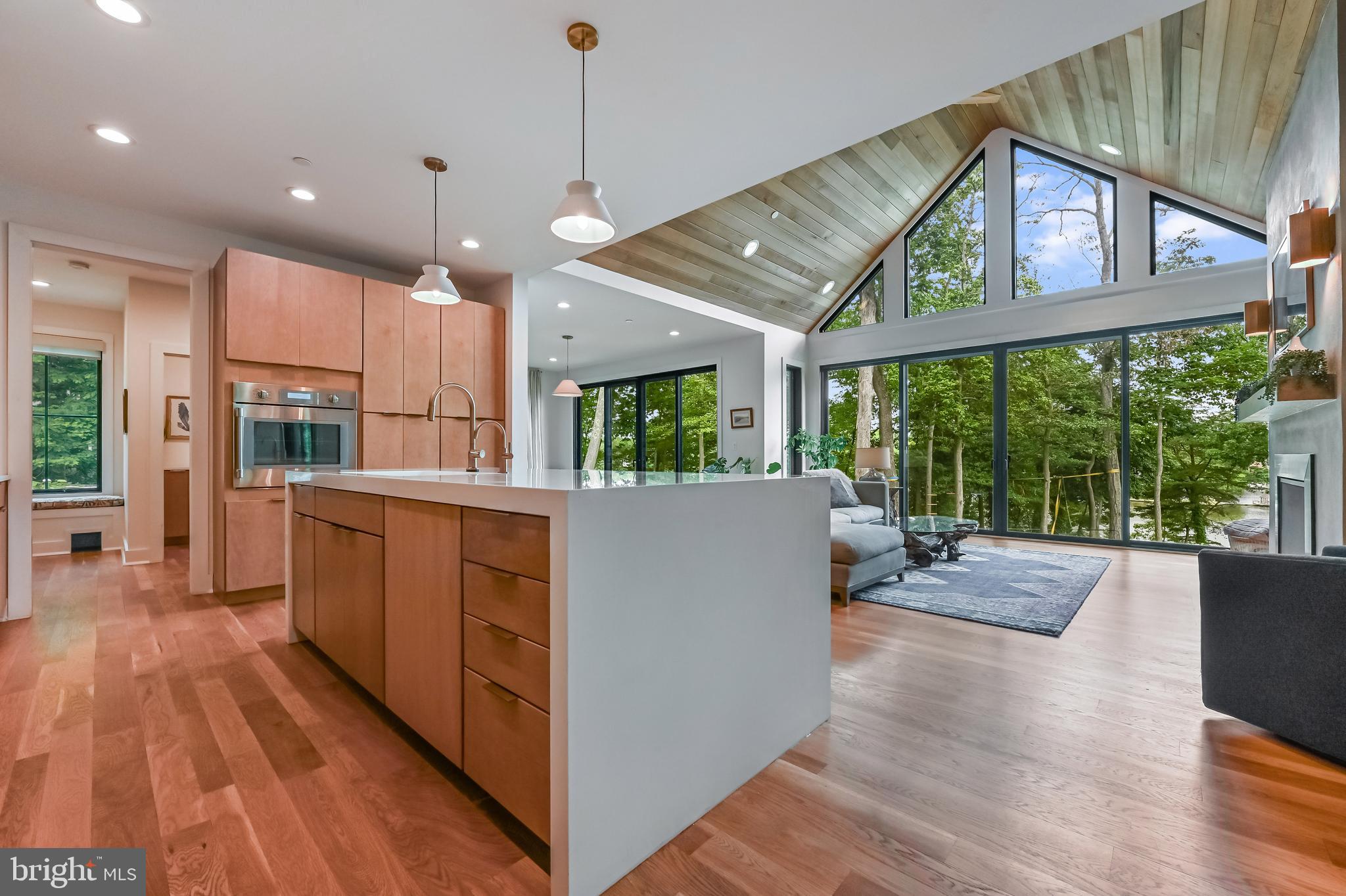 SOUTHDOWN SHORES - Residential