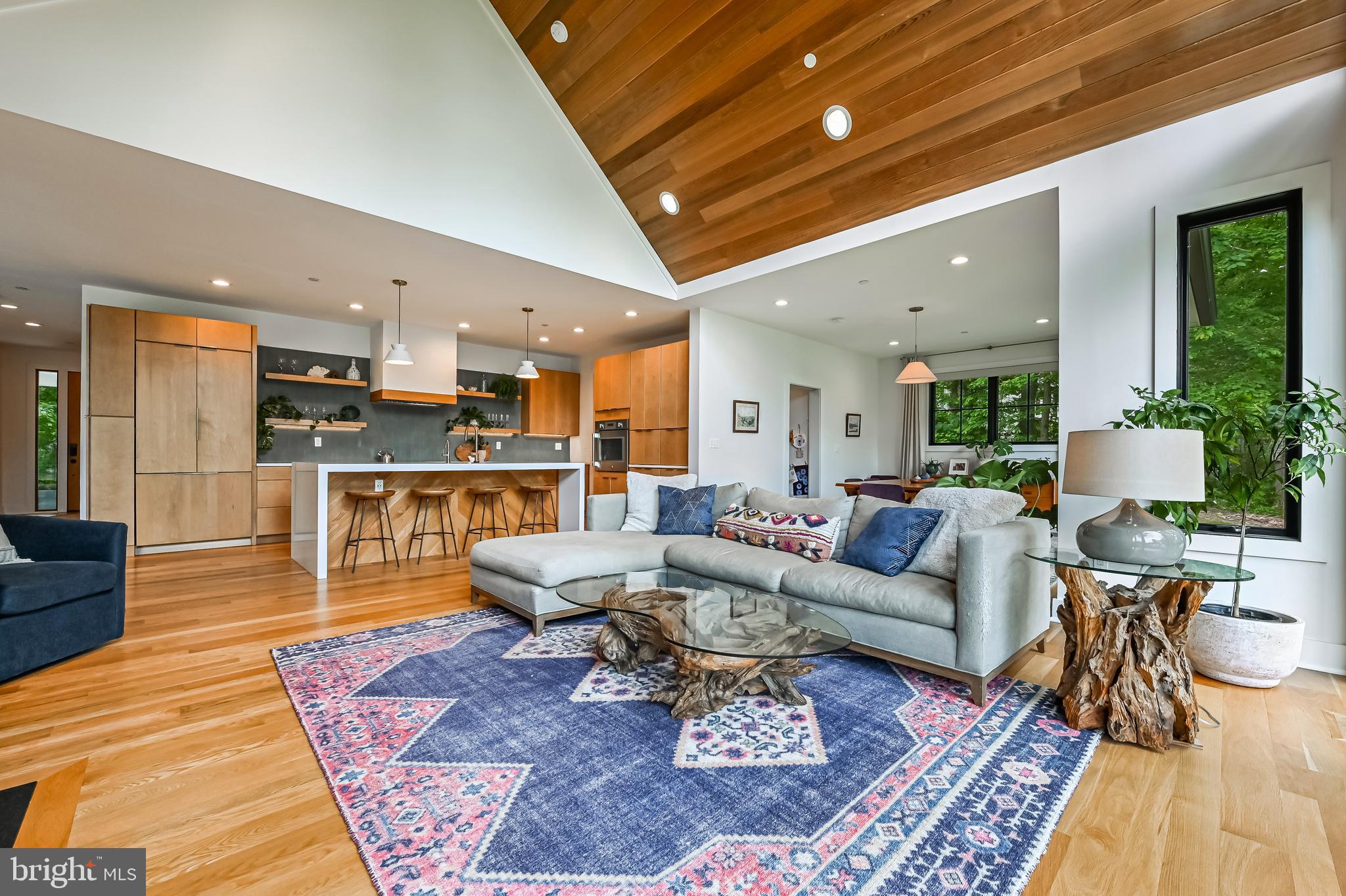 SOUTHDOWN SHORES - Residential