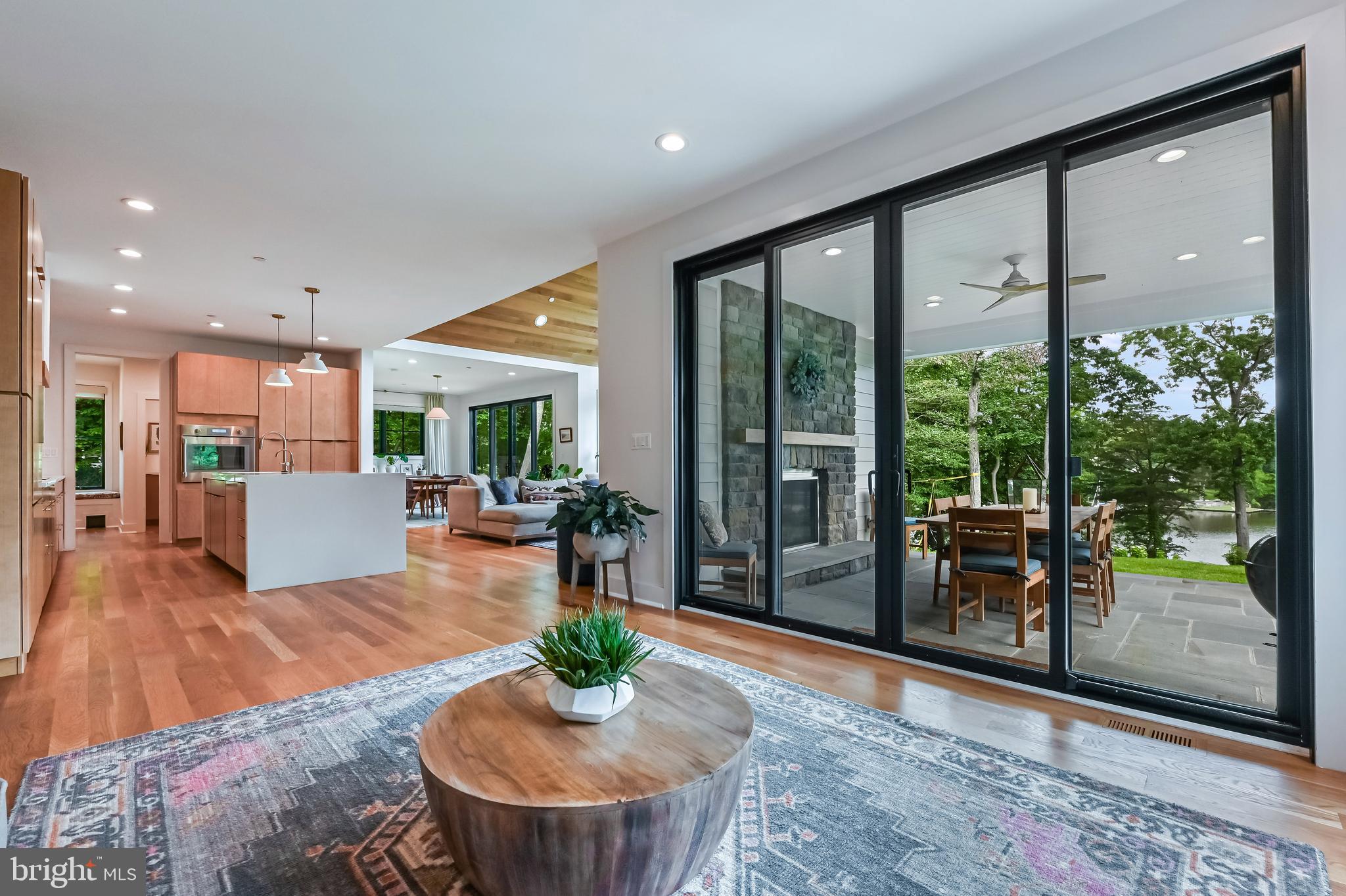 SOUTHDOWN SHORES - Residential