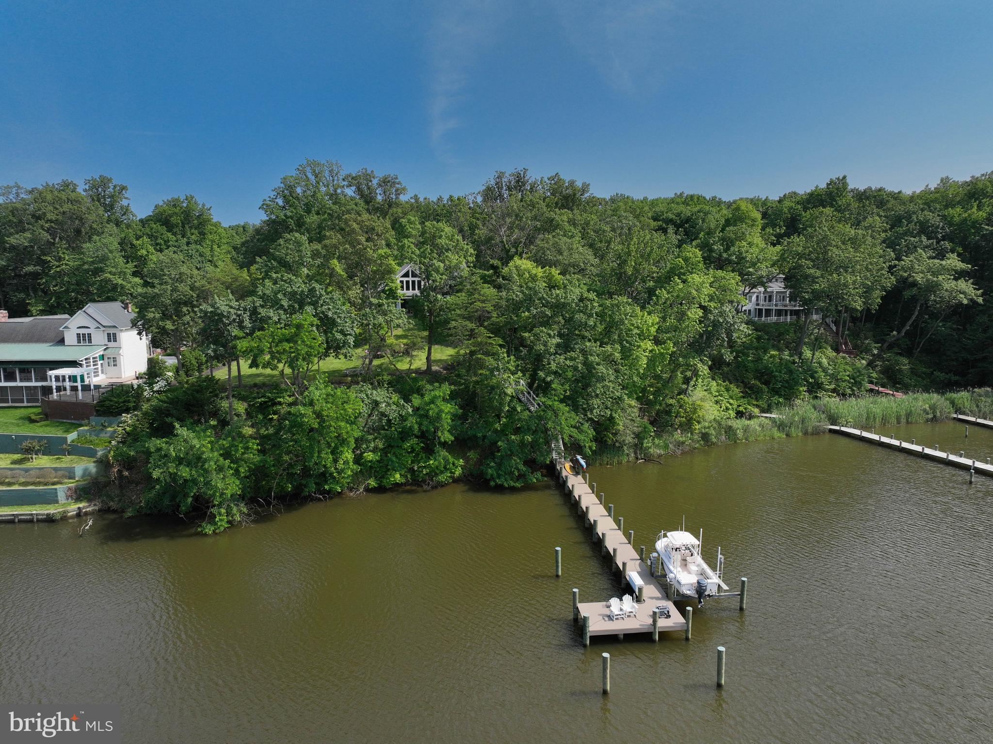 SOUTHDOWN SHORES - Residential